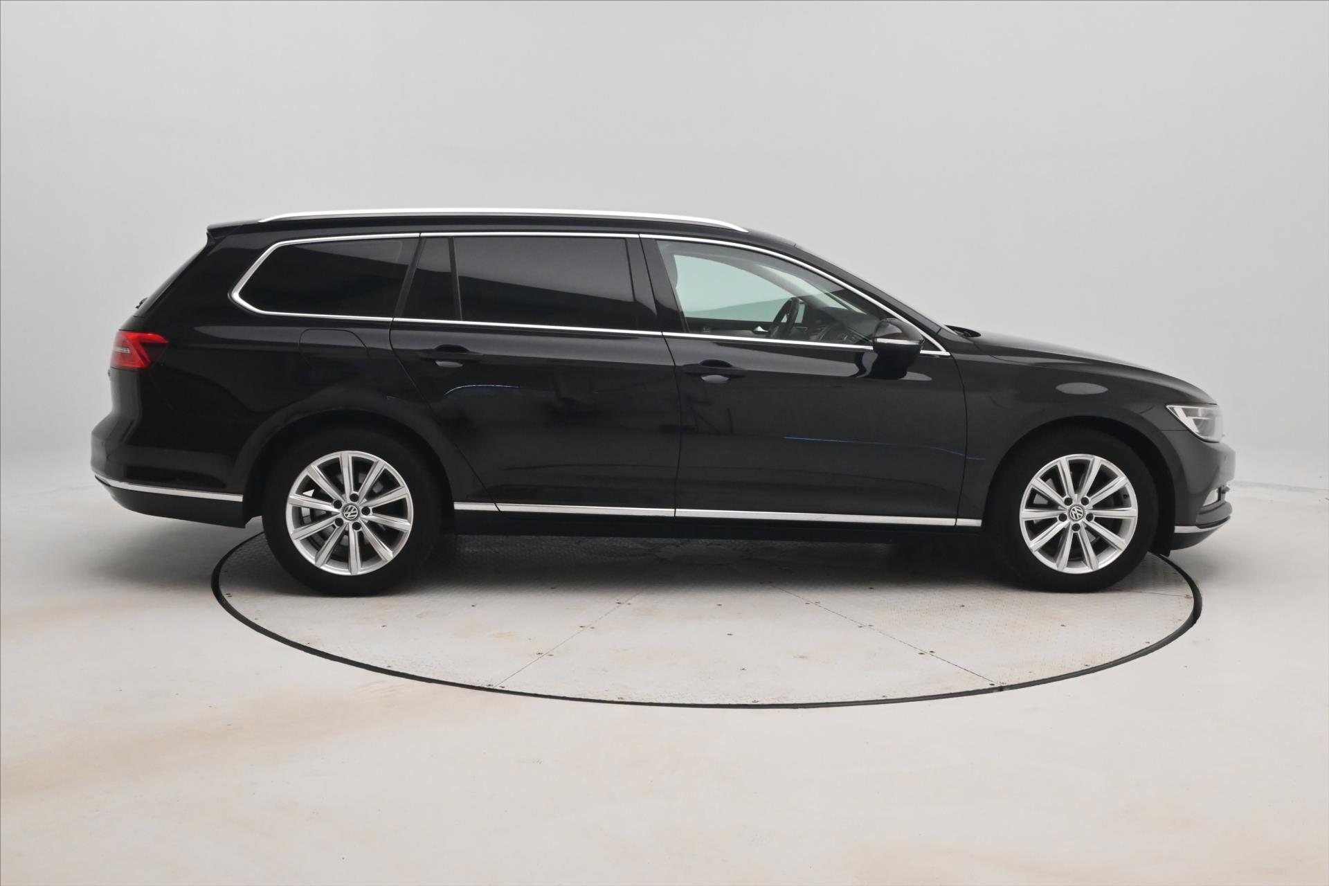 Hlavní fotografie vozu Volkswagen Passat 2,0 TDI 110 kW Highline Záruka až 5 let (4)