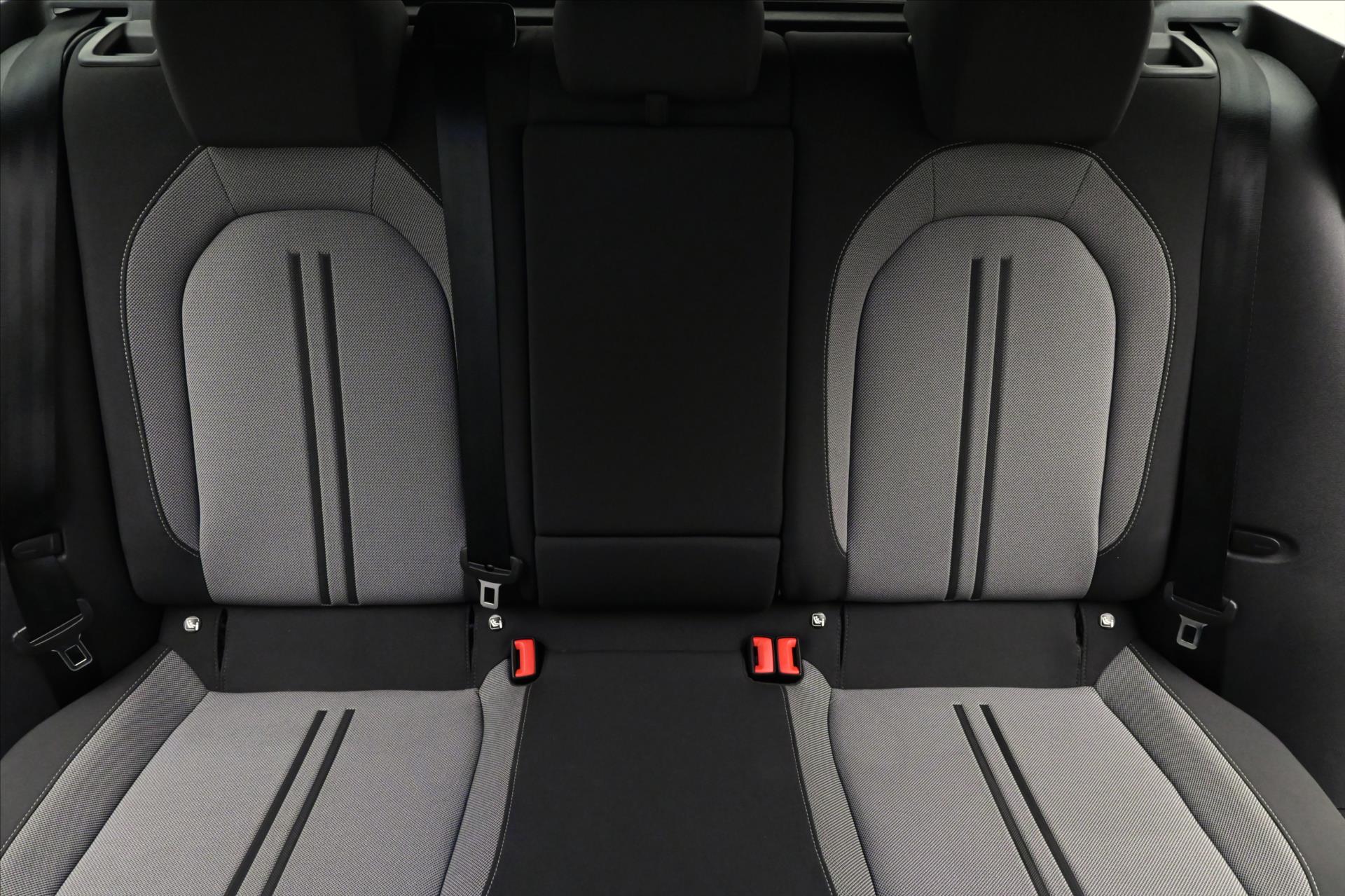 Hlavní fotografie vozu Seat Leon 2,0 TDI 110 kW DSG Style Záruka až 5 let (27)