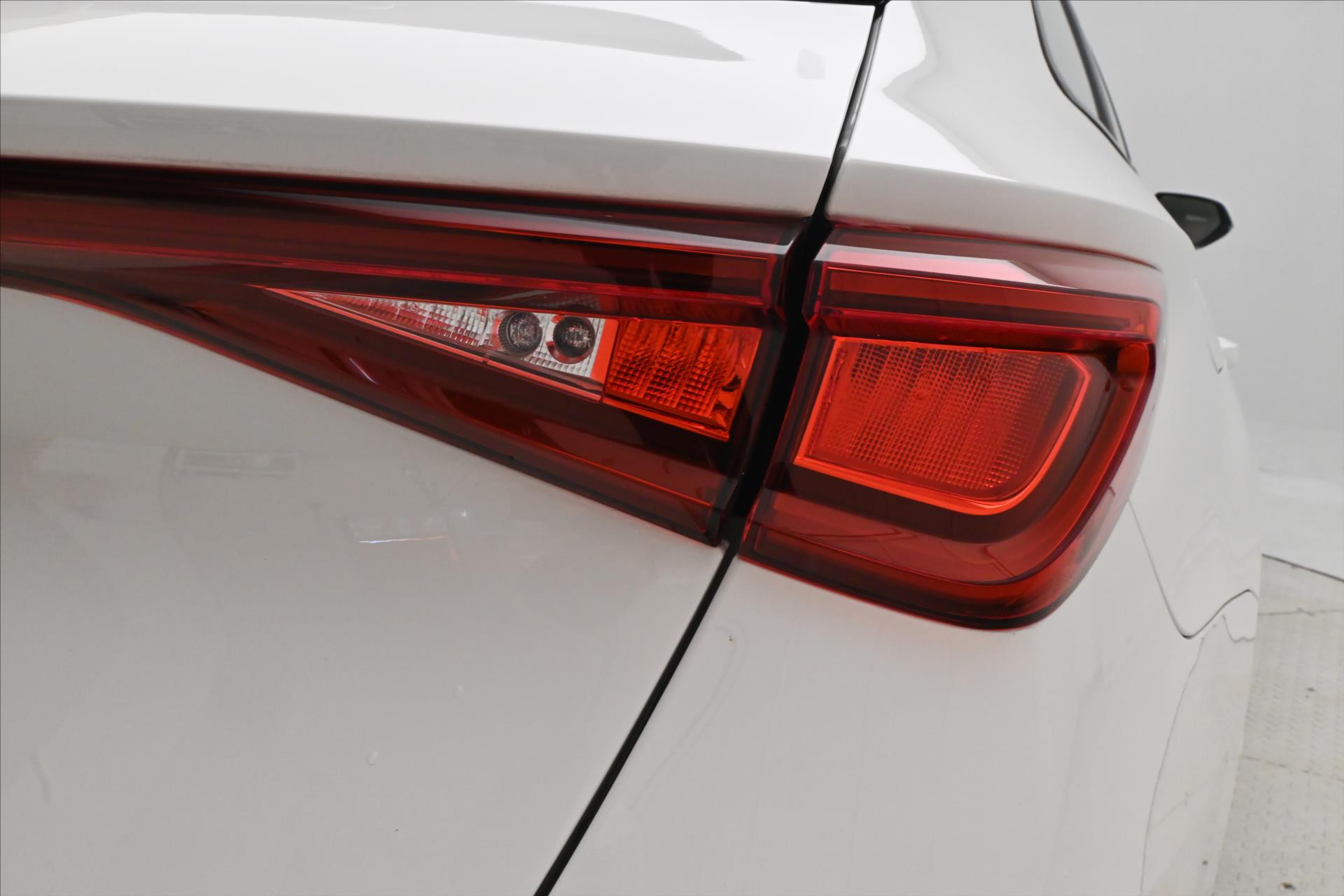Hlavní fotografie vozu Seat Leon 2,0 TDI 110 kW DSG Style Záruka až 5 let (30)