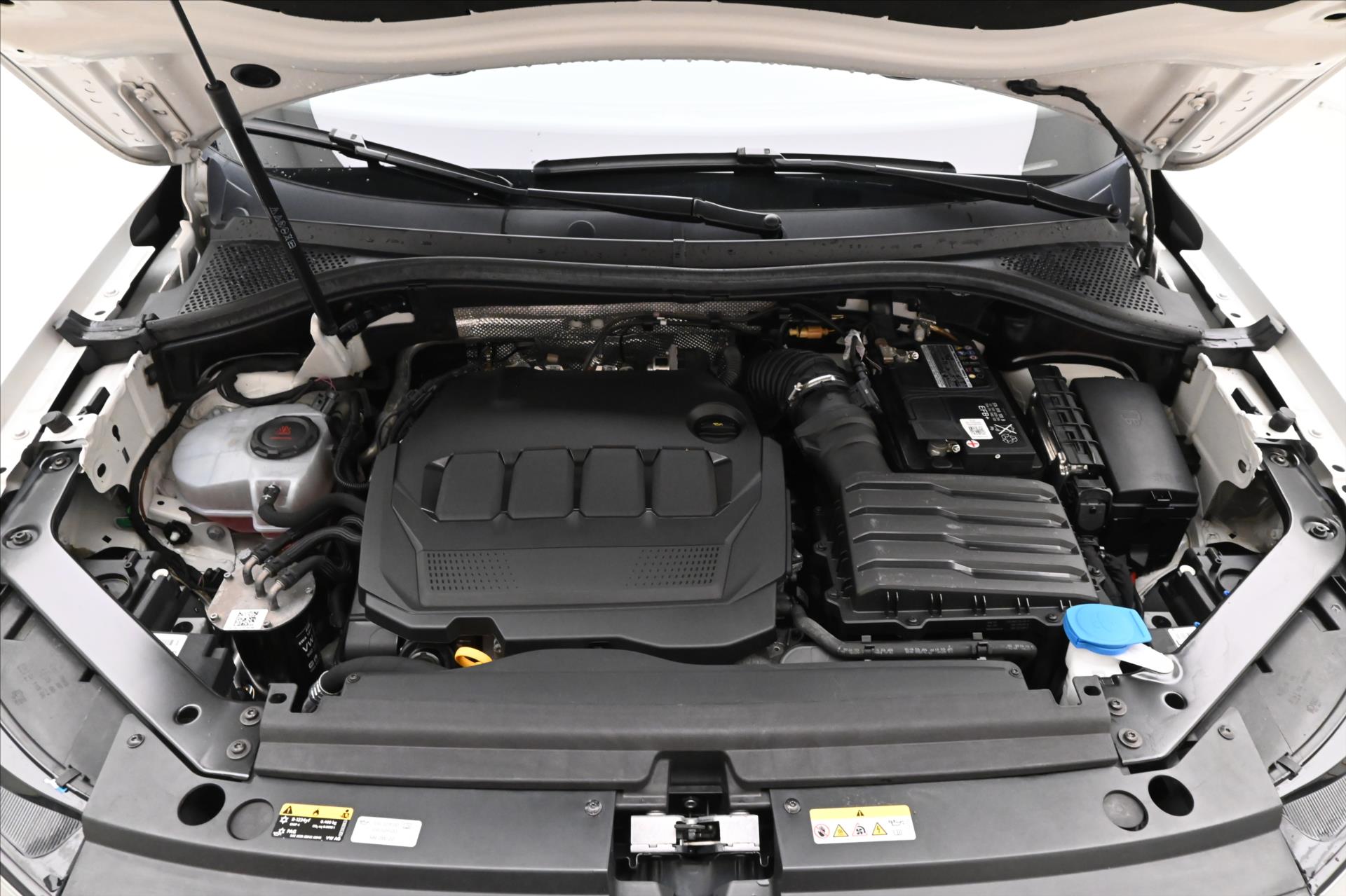 Hlavní fotografie vozu Volkswagen Tiguan 2,0 TDI 110 kW DSG Life Záruka až 5 let (9)