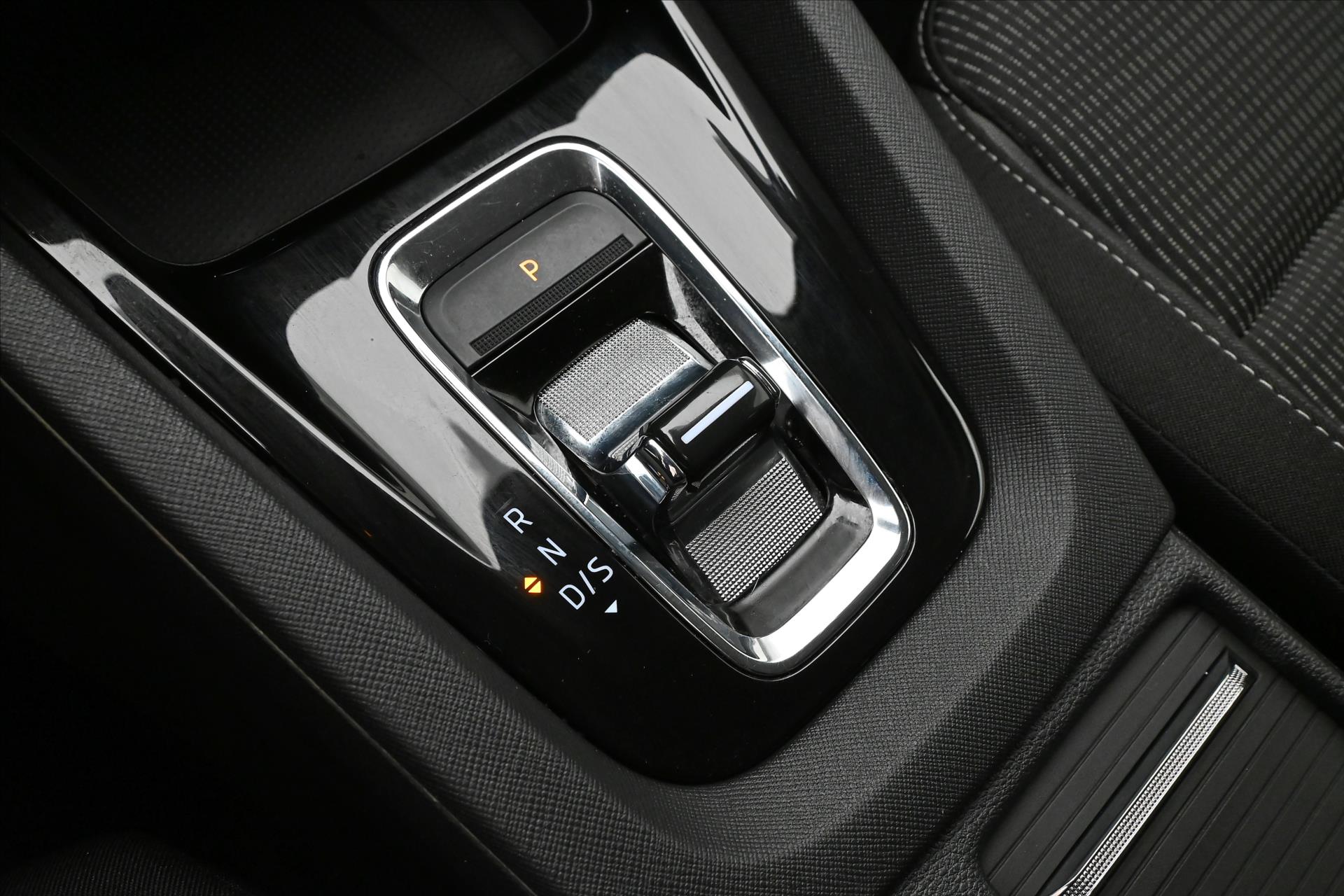 Hlavní fotografie vozu Škoda Octavia 2,0 TDI 110 KW DSG EL.KUFR Záruka až 5 let (22)