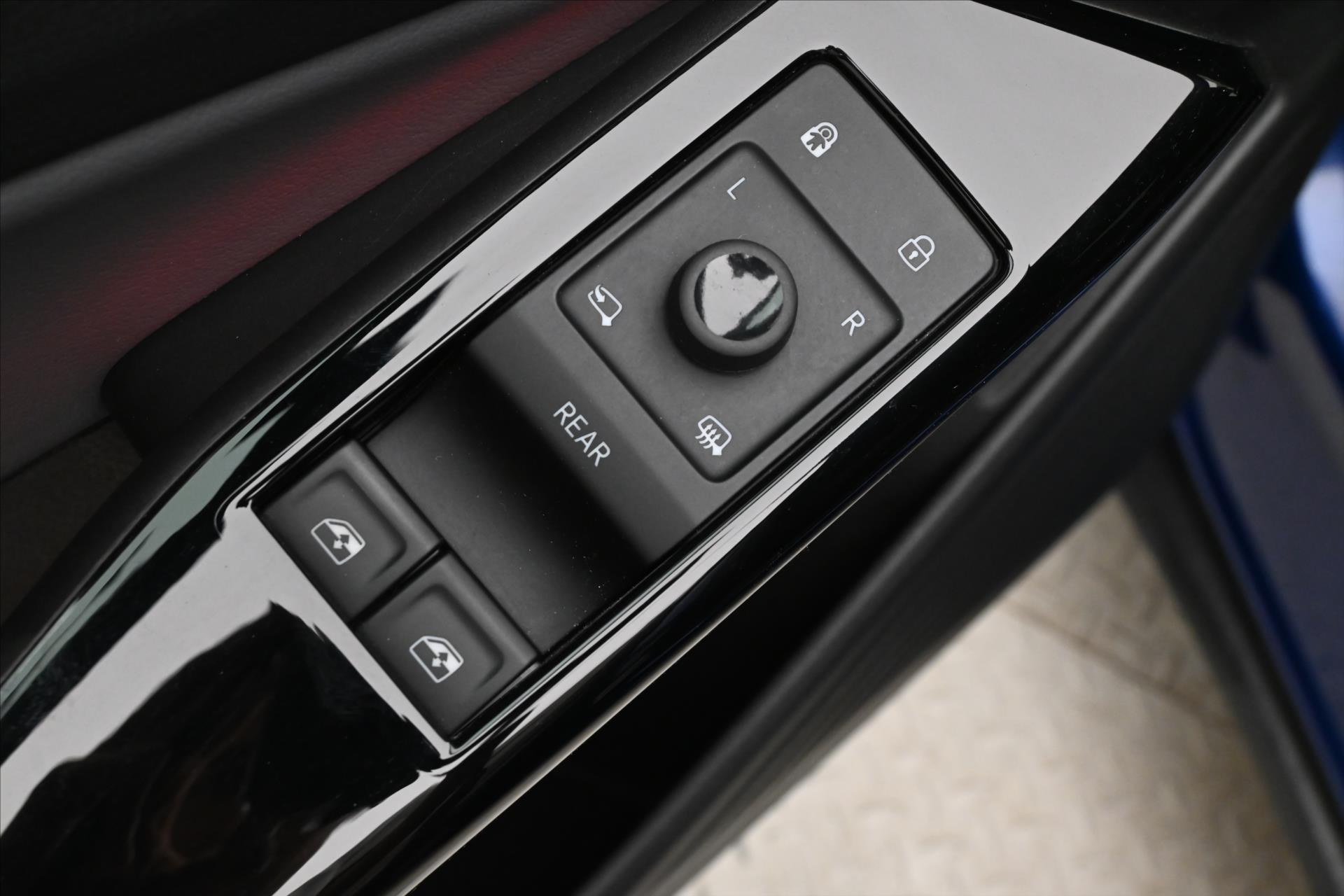 Hlavní fotografie vozu Volkswagen ID.5 Pro Perfo. 150kW 77kWh SoH 93% Záruka až 3 roky (24)