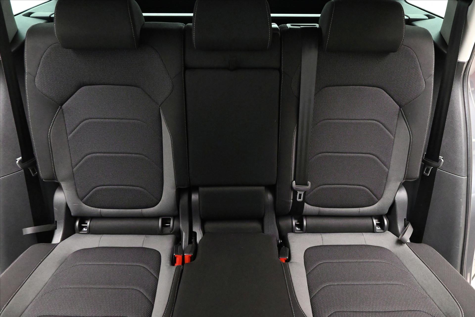 Hlavní fotografie vozu Škoda Kodiaq 2,0 TDI 110 kW DSG TAŽNÉ ZAŘÍZENÍ Záruka až 5 let (27)