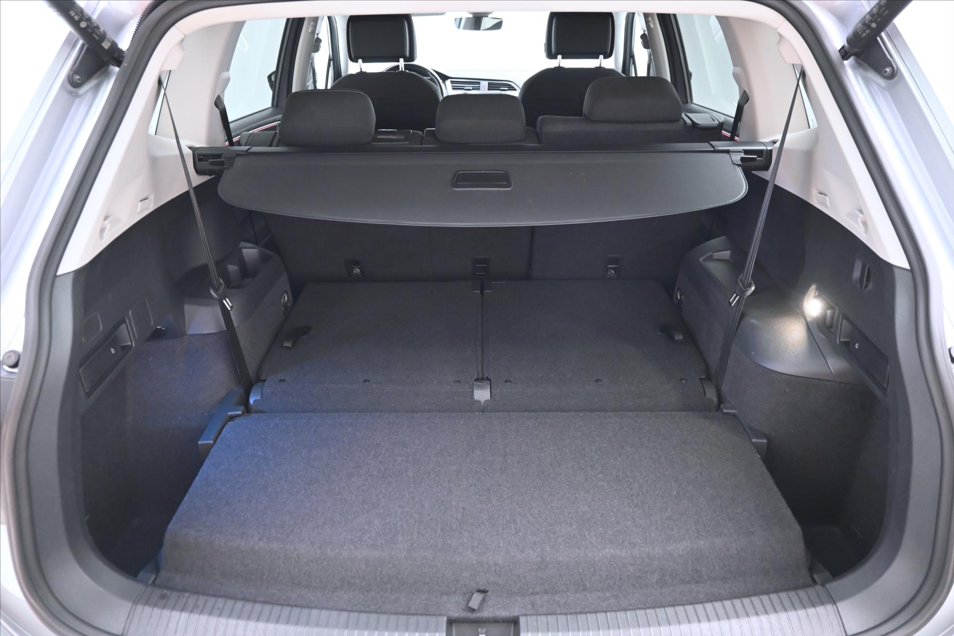 Hlavní fotografie vozu Volkswagen Tiguan Allspace 2,0 TDI 110kW DSG 7Míst Záruka až 5 let (10)