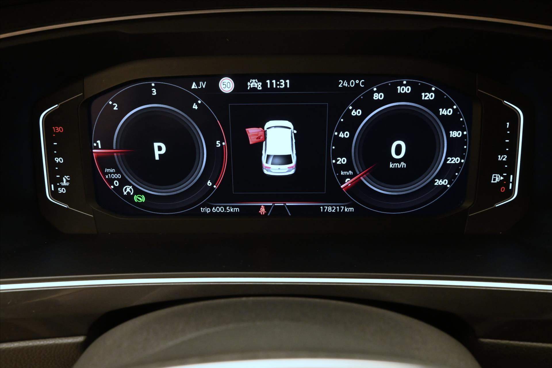 Hlavní fotografie vozu Volkswagen Tiguan Allspace 2,0 TDI 110kW DSG 7Míst Záruka až 5 let (16)