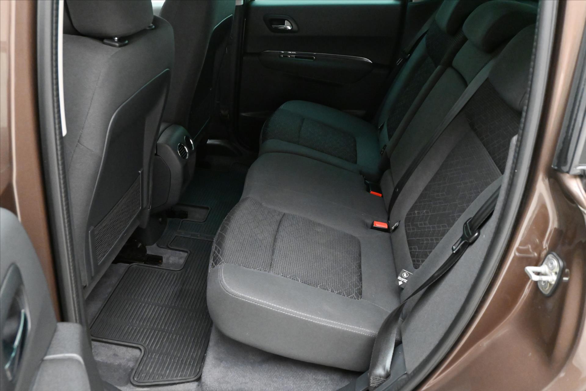 Hlavní fotografie vozu Peugeot 3008 1,6 HDI 88 kW AT tažné Záruka až 5 let (14)