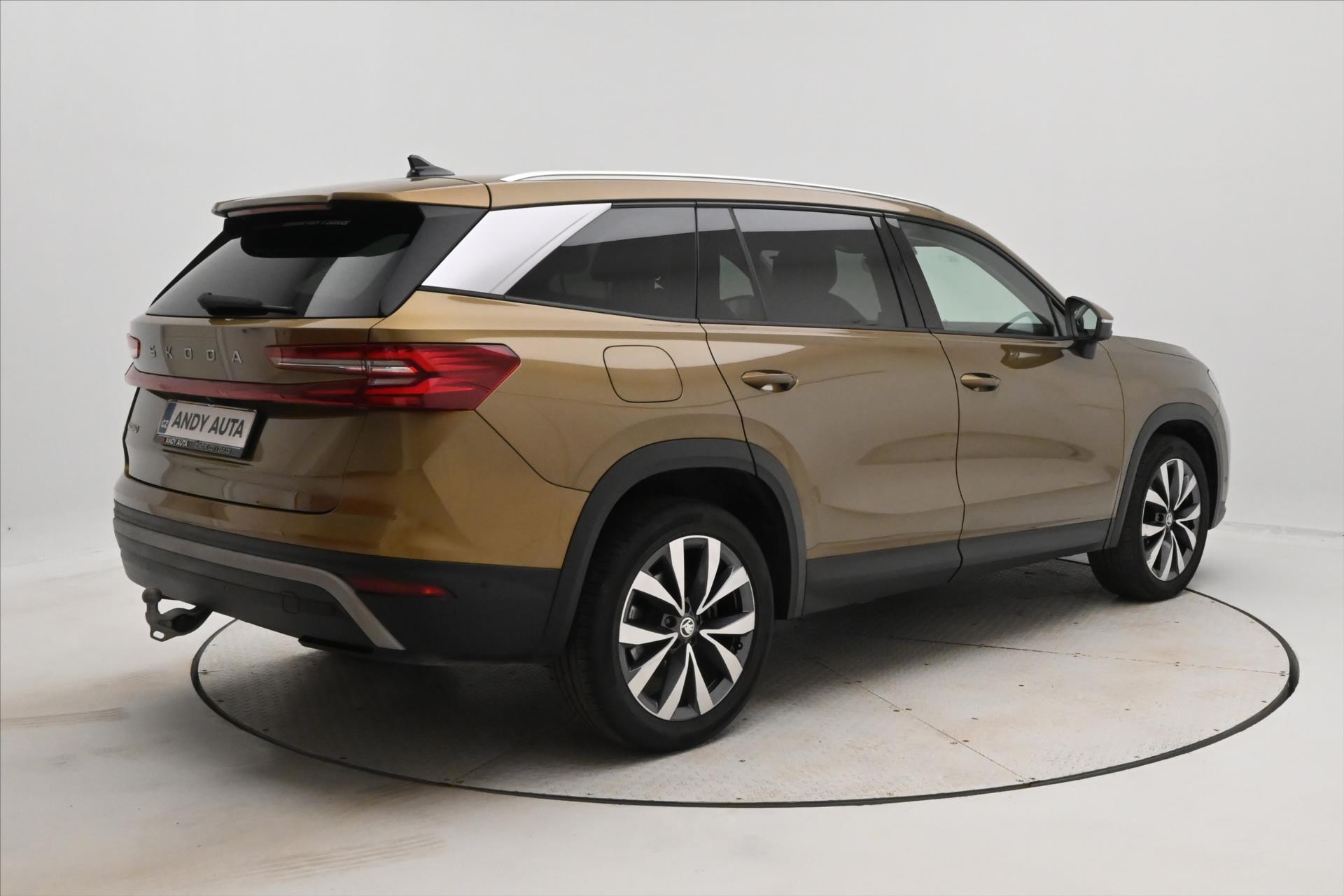 Hlavní fotografie vozu Škoda Kodiaq 2,0 TDI 110kW DSG Selection 7 míst Záruka až 5 let (5)