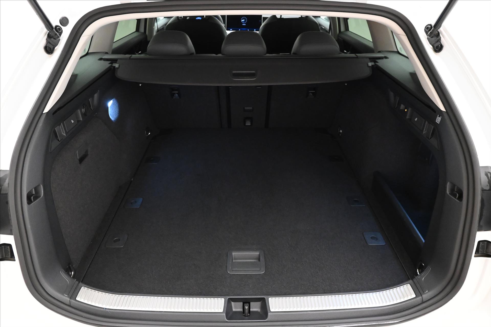 Hlavní fotografie vozu Volkswagen Passat 2,0 TDI 110 kW DSG Business Záruka až 5 let (10)