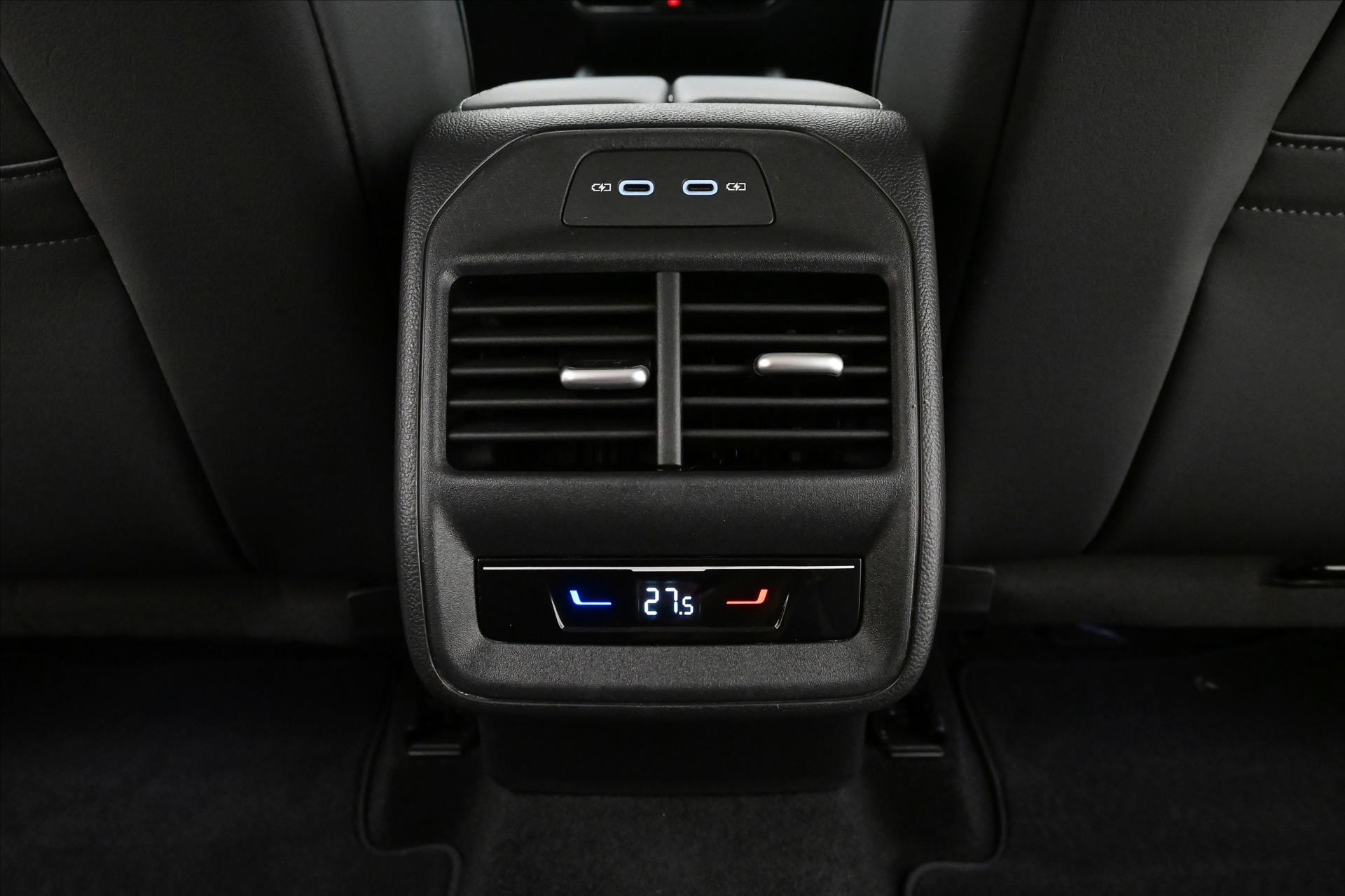 Hlavní fotografie vozu Volkswagen Passat 2,0 TDI 110 kW DSG Business Záruka až 5 let (23)