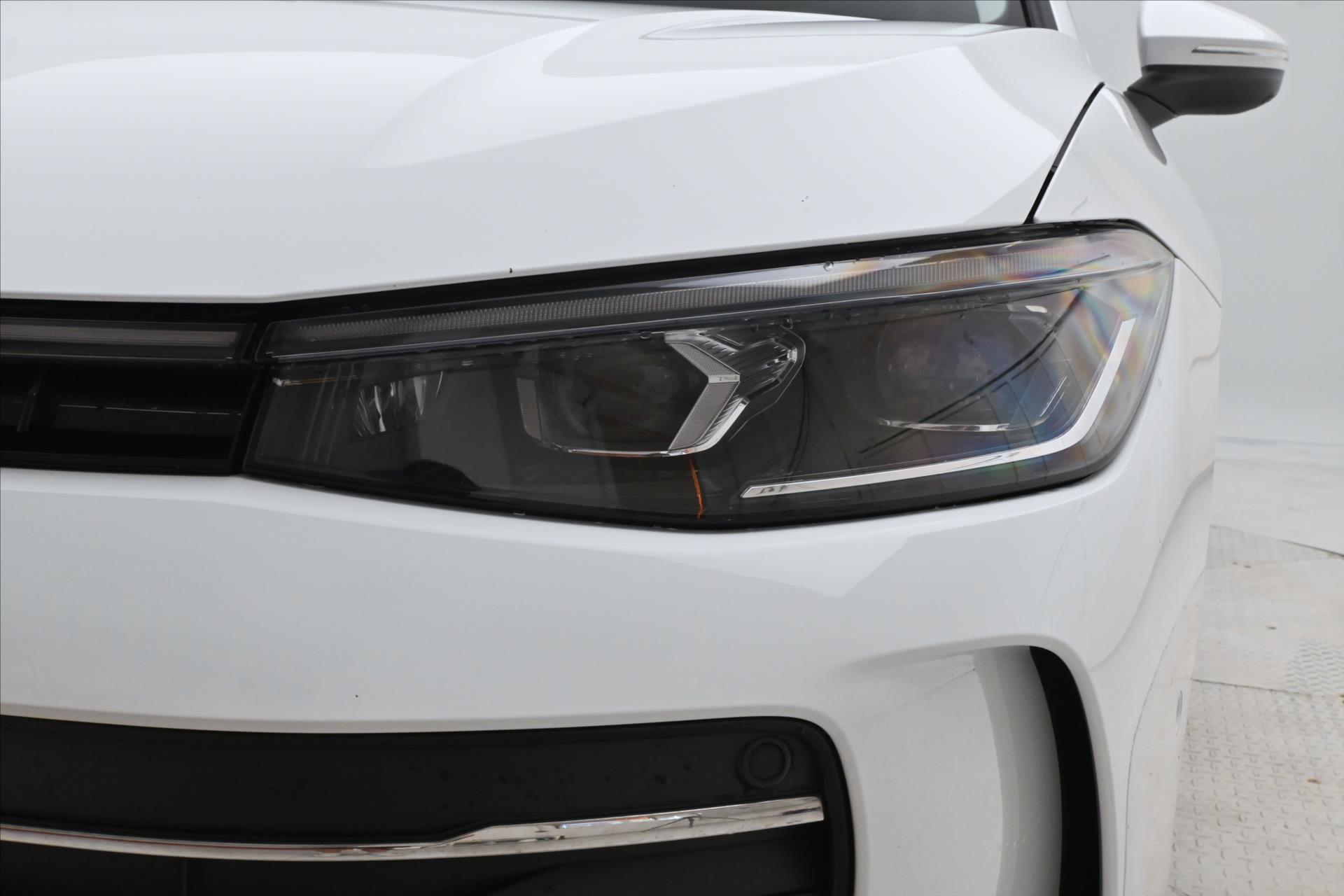 Hlavní fotografie vozu Volkswagen Passat 2,0 TDI 110 kW DSG Business Záruka až 5 let (31)