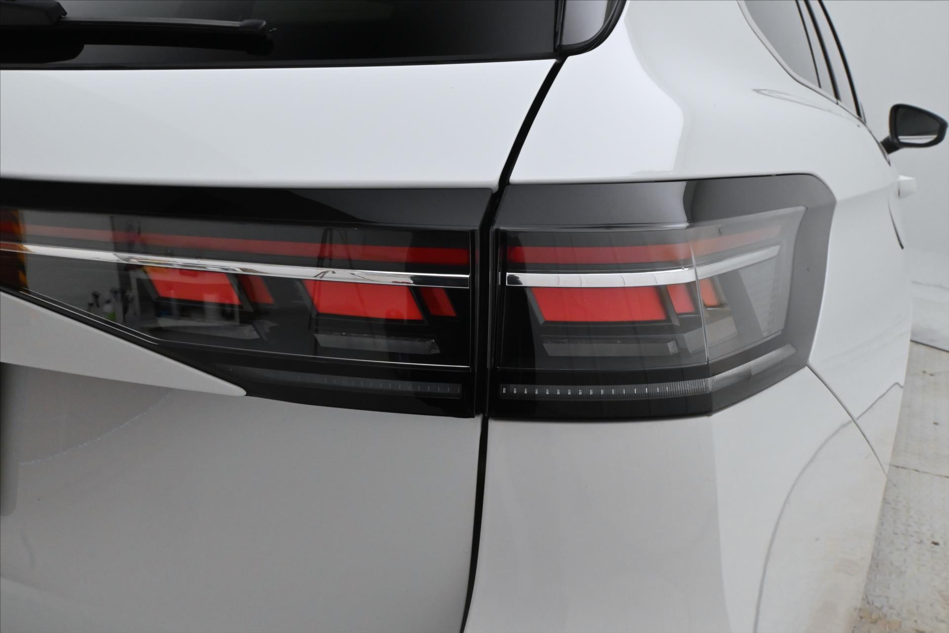 Hlavní fotografie vozu Volkswagen Passat 2,0 TDI 110 kW DSG Business Záruka až 5 let (32)