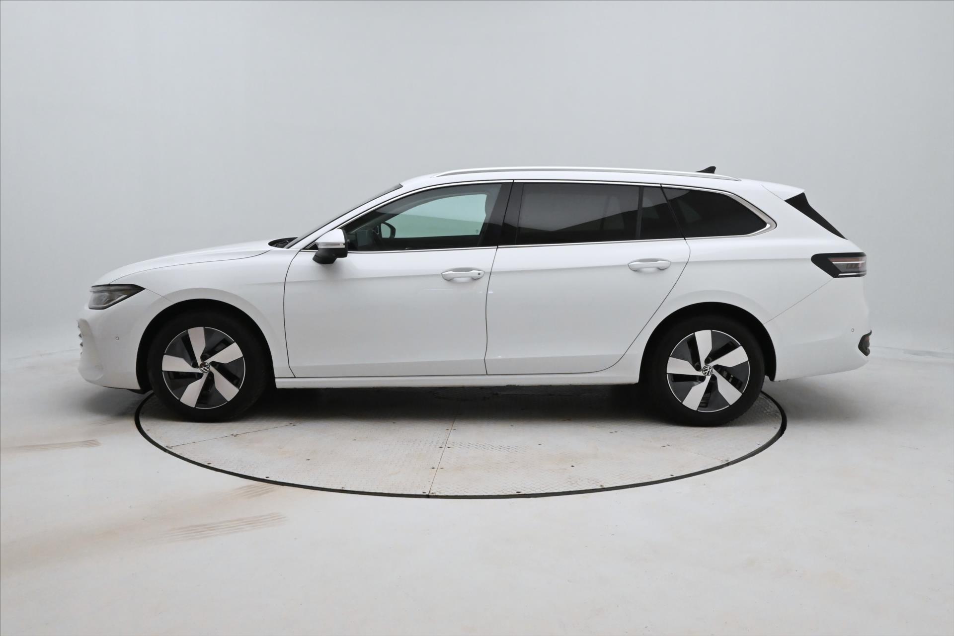 Hlavní fotografie vozu Volkswagen Passat 2,0 TDI 110 kW DSG Business Záruka až 5 let (8)