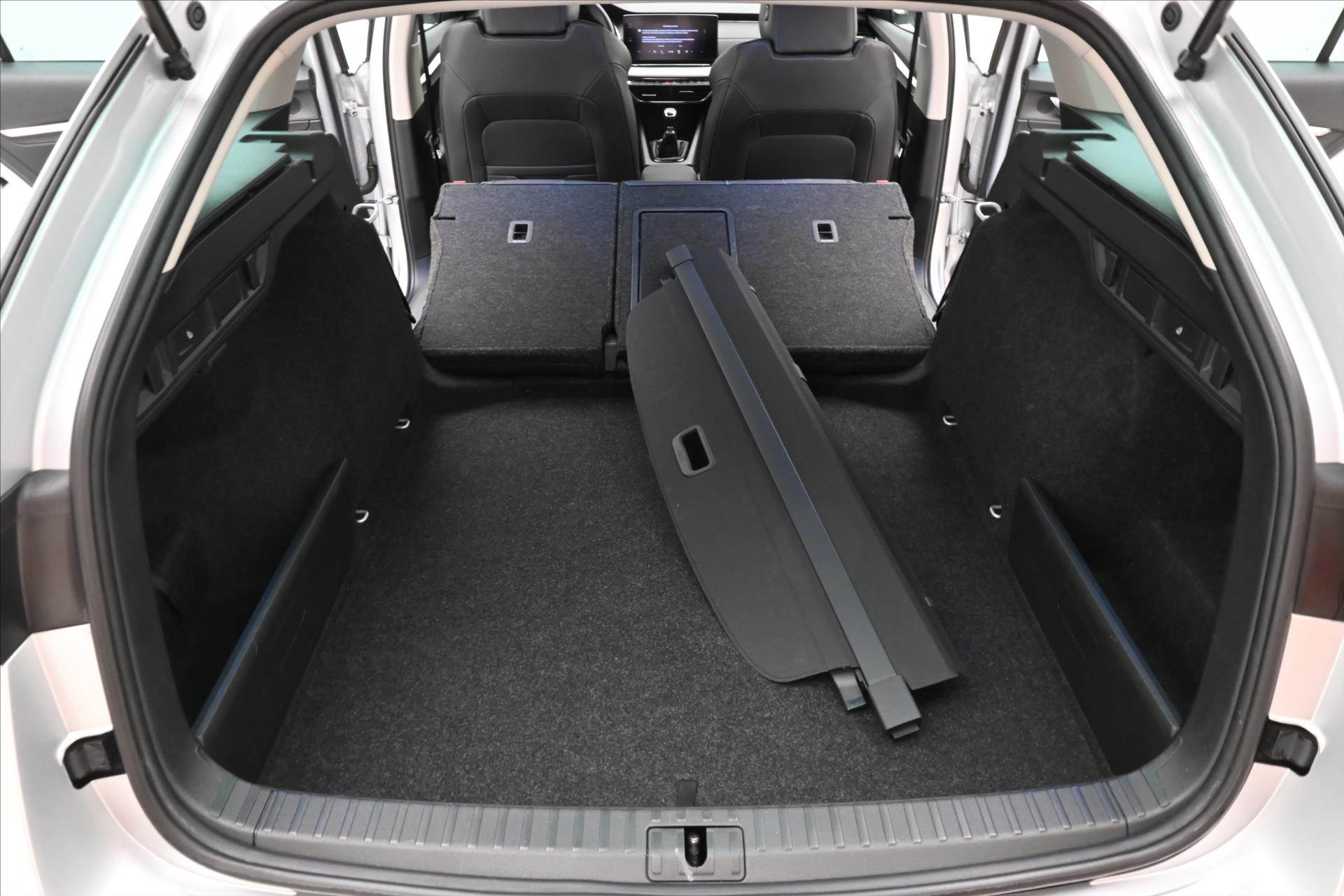 Hlavní fotografie vozu Škoda Octavia 2,0 TDI 110kW Style Záruka až 5 let (11)