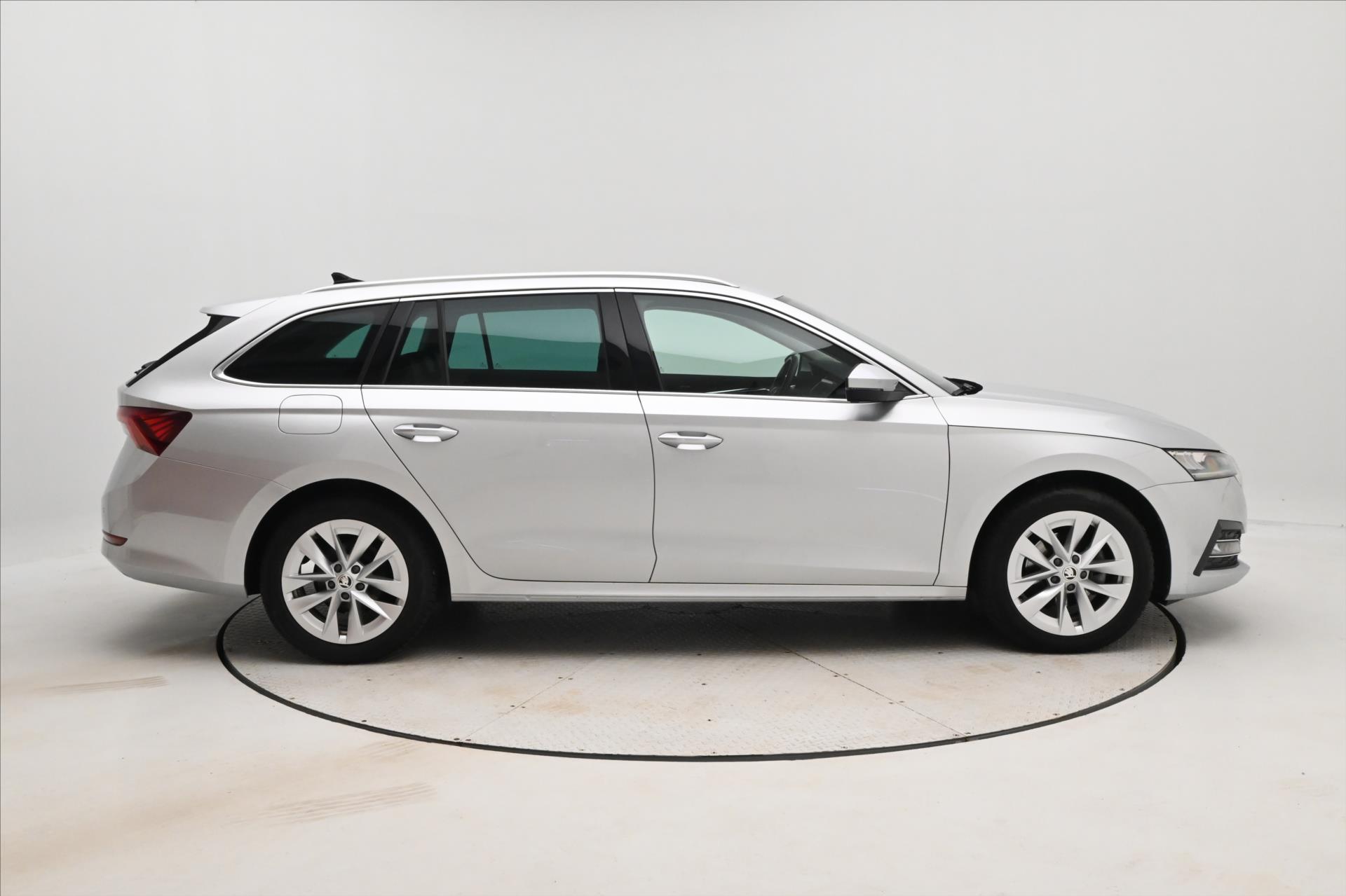 Hlavní fotografie vozu Škoda Octavia 2,0 TDI 110kW Style Záruka až 5 let (4)