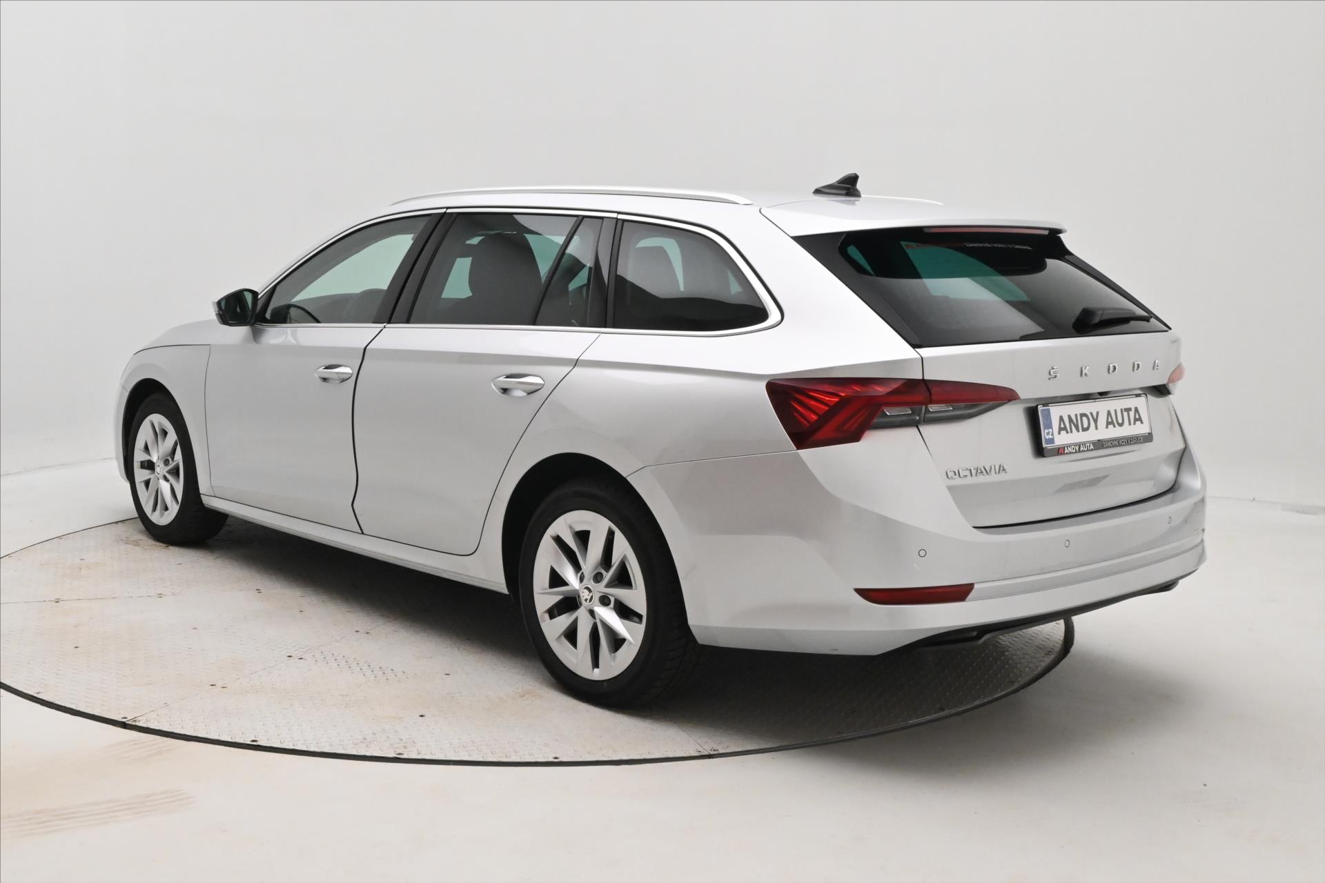 Hlavní fotografie vozu Škoda Octavia 2,0 TDI 110kW Style Záruka až 5 let (7)