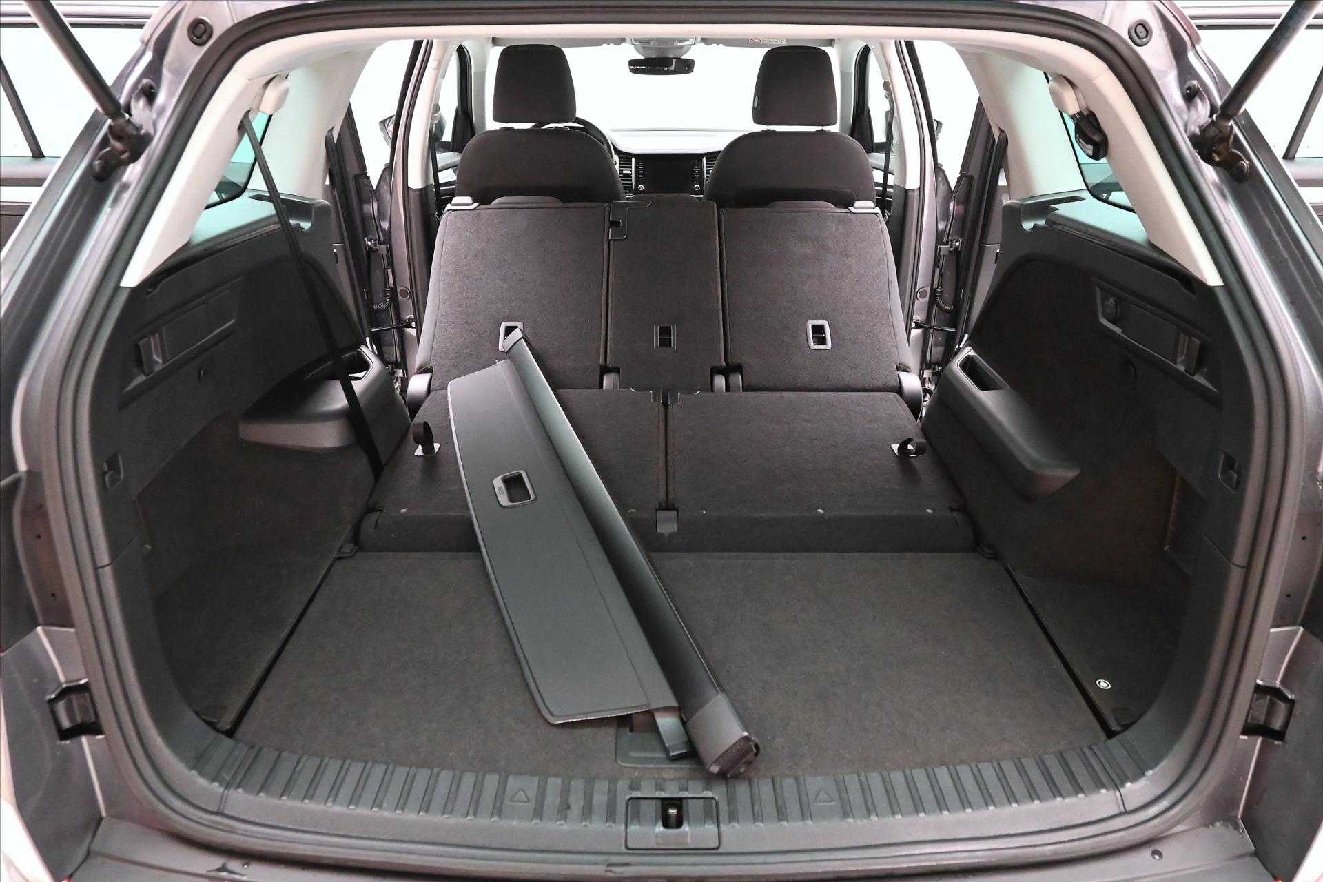 Hlavní fotografie vozu Škoda Kodiaq 1,5 TSI 110 kW DSG 7MÍST Záruka až 5 let (12)