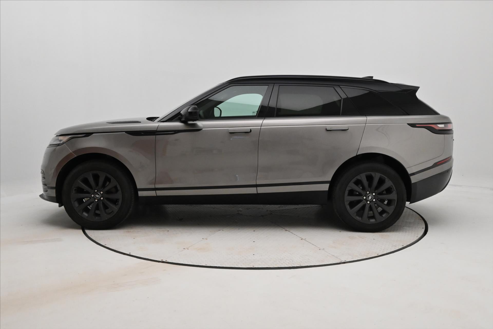 Hlavní fotografie vozu Land Rover Range Rover Velar 2,0 D200 150 kW R-Dynamic AWD Záruka až 5 let (8)