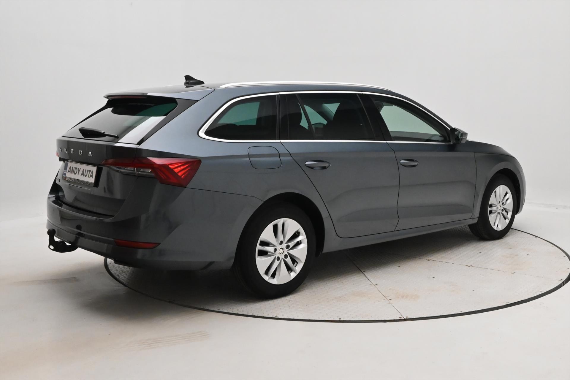 Hlavní fotografie vozu Škoda Octavia 2,0 TDI 110kW DSG Ambition Záruka až 5 let (5)
