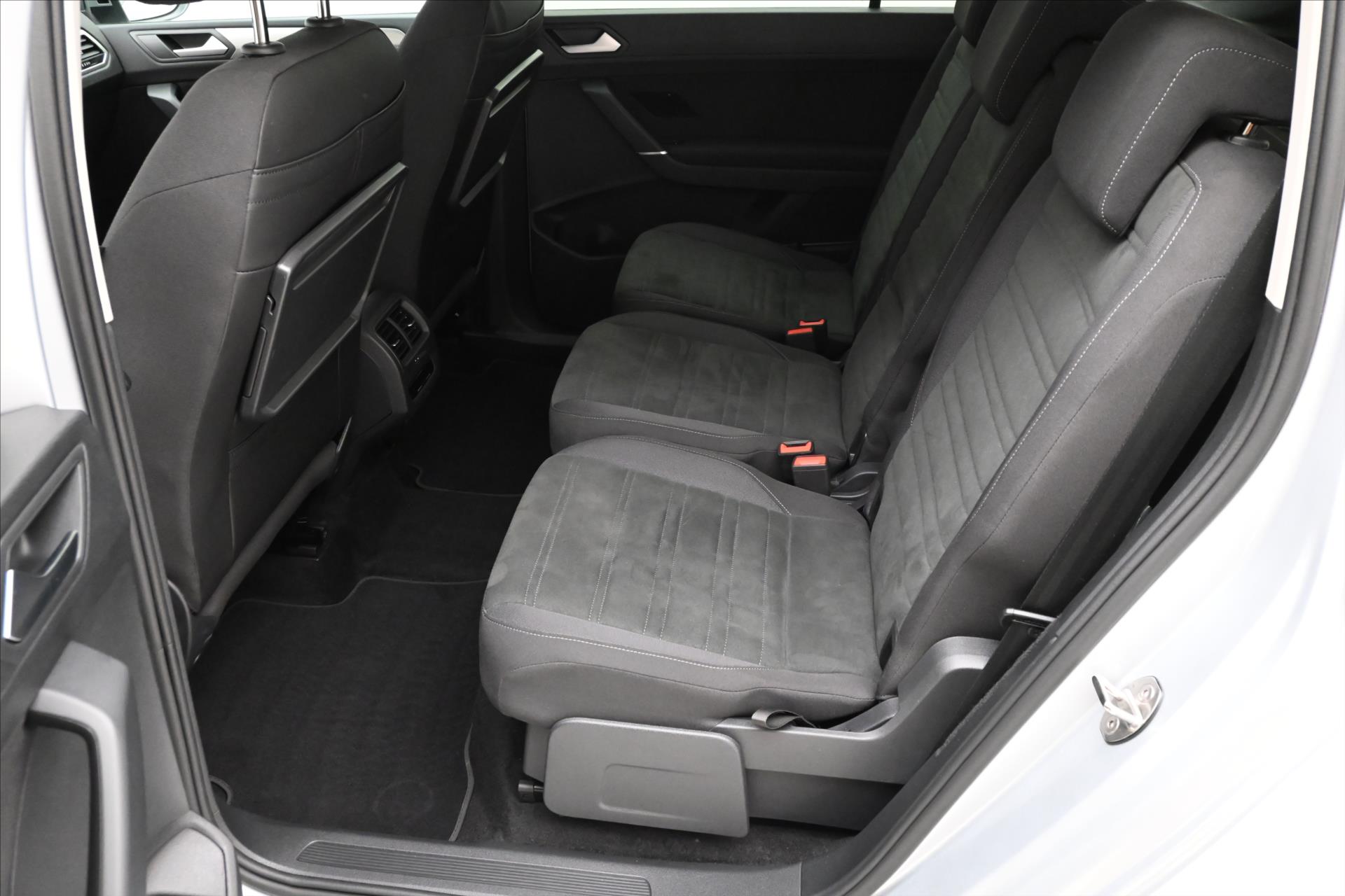 Hlavní fotografie vozu Volkswagen Touran 2,0 TDI 110kW DSG Comfortline Záruka až 5 let (14)