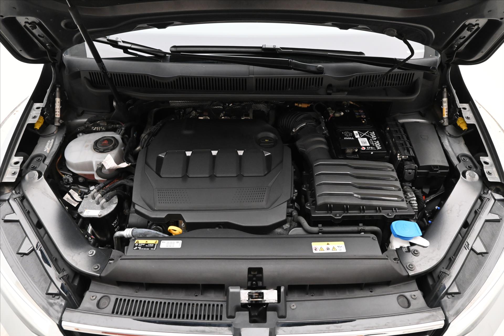 Hlavní fotografie vozu Volkswagen Touran 2,0 TDI 110kW DSG Comfortline Záruka až 5 let (9)