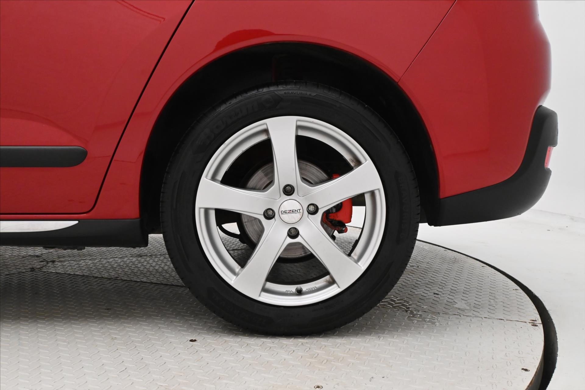 Hlavní fotografie vozu Peugeot 3008 1,6 HDI 84 kW Manuál (30)