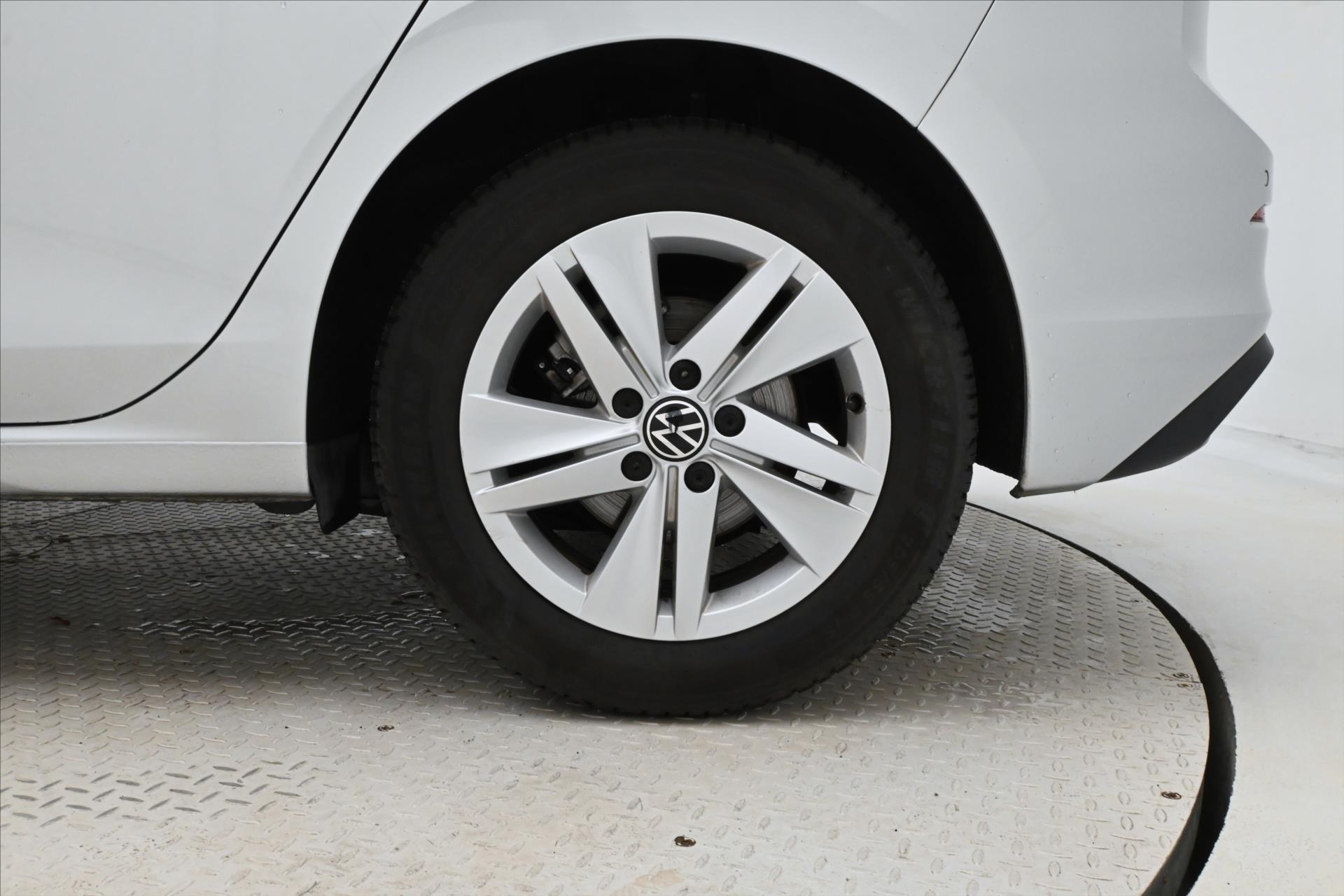 Hlavní fotografie vozu Volkswagen Golf 1,0 TSI 81kW Life Záruka až 5 let (31)