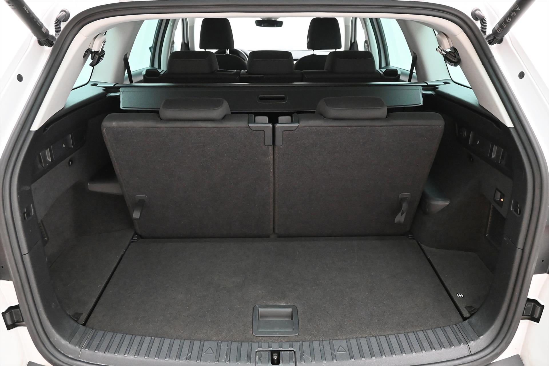 Hlavní fotografie vozu Škoda Kodiaq 2,0 TDI 110kW DSG Ambitiion Záruka až 5 let (11)