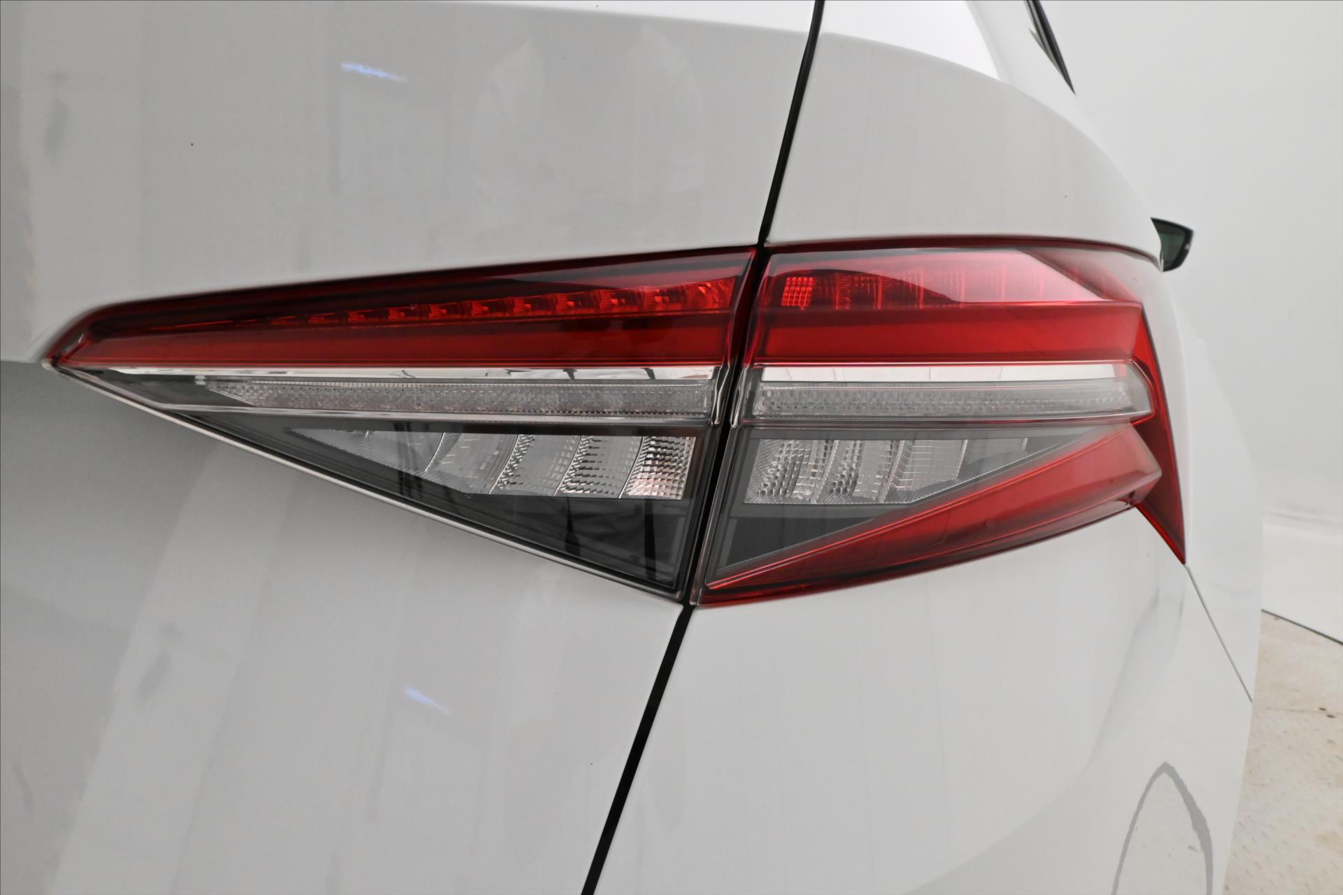 Hlavní fotografie vozu Škoda Kodiaq 2,0 TDI 110kW DSG Ambitiion Záruka až 5 let (34)