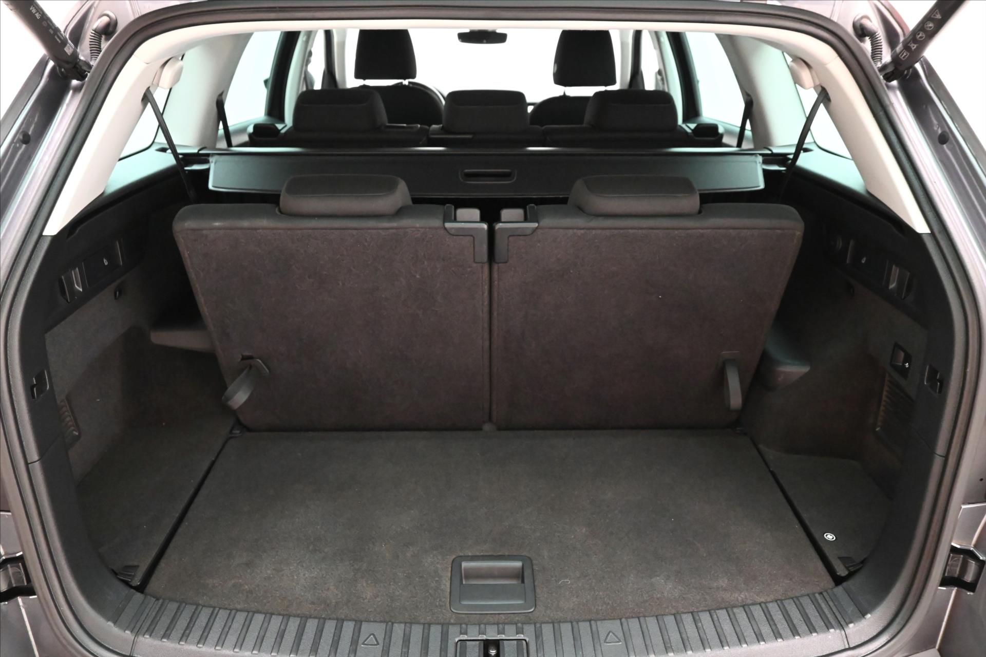 Hlavní fotografie vozu Škoda Kodiaq 2,0 TDI 110 kW DSG 7MÍST Záruka až 5 let (10)