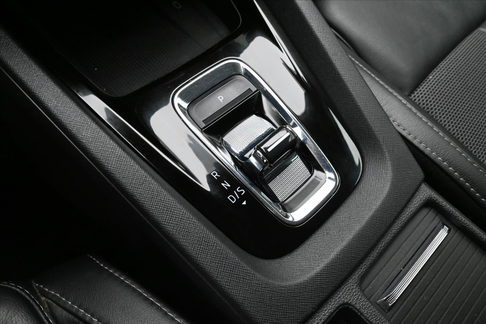 Hlavní fotografie vozu Škoda Octavia 2,0 TDI 110 kW DSG Style Záruka až 5 let (22)