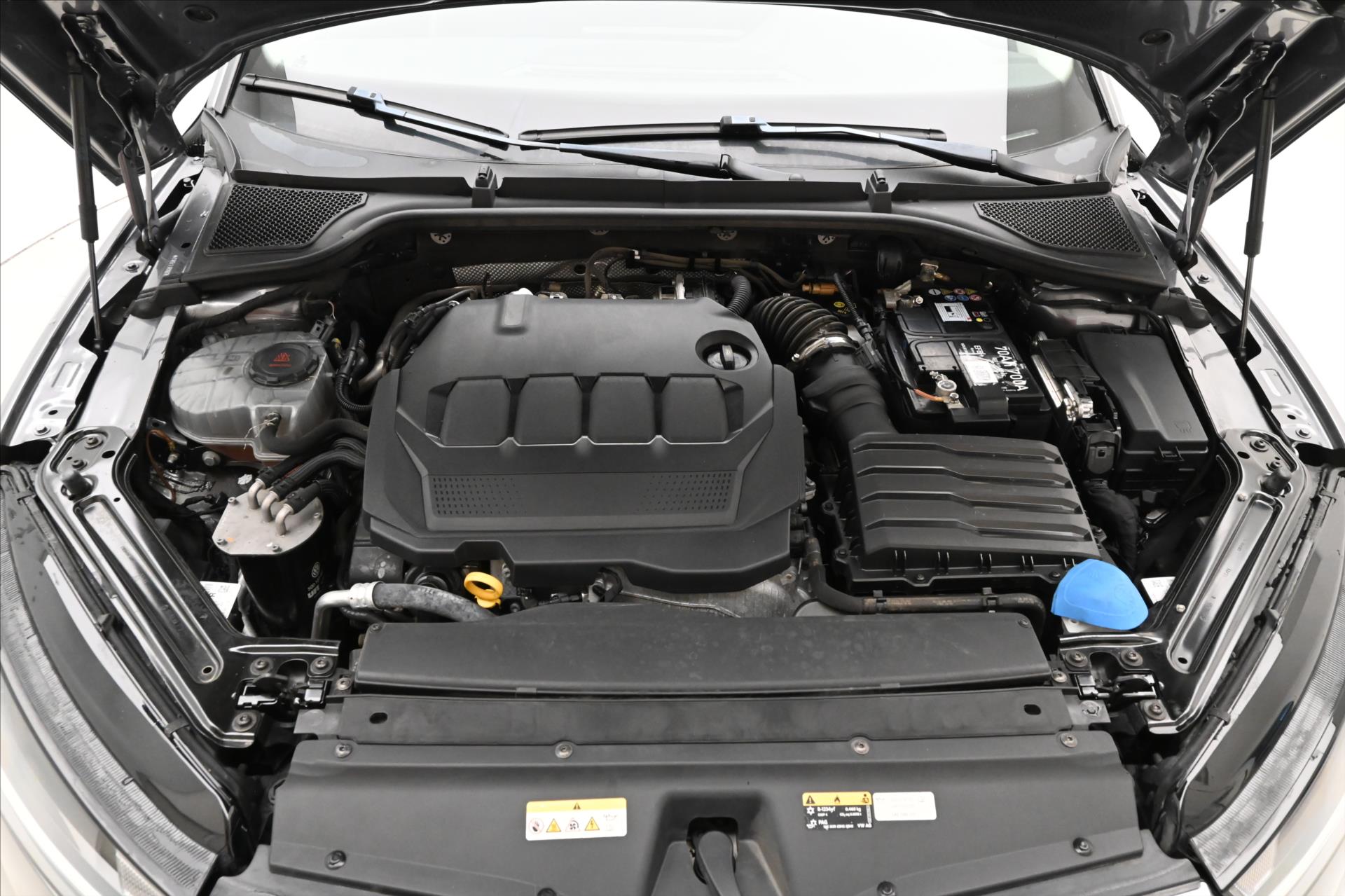 Hlavní fotografie vozu Škoda Octavia 2,0 TDI 110 kW DSG Style Záruka až 5 let (9)