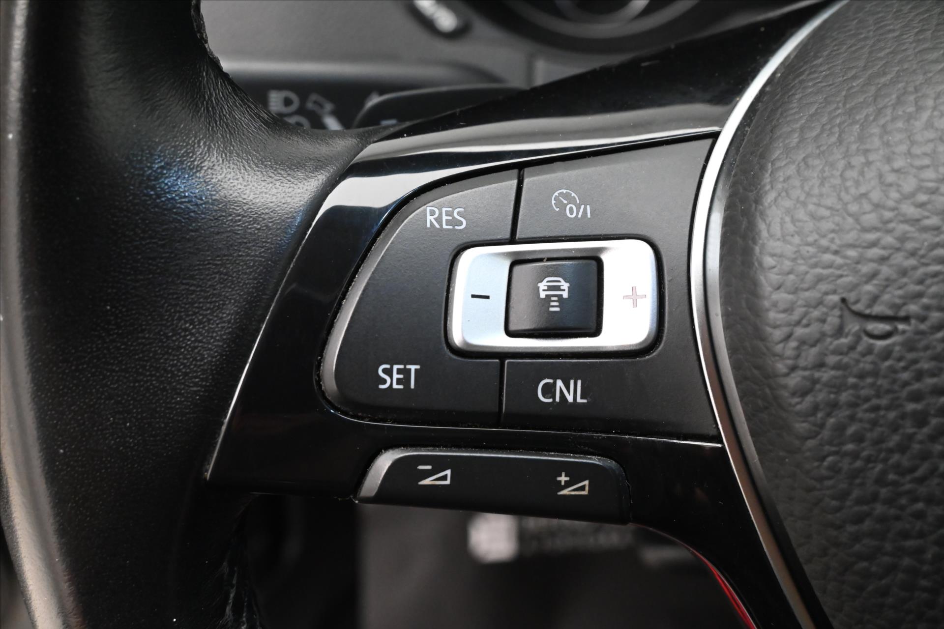 Hlavní fotografie vozu Volkswagen Sharan 2,0 TDI 110 kW DSG 7MÍST Záruka až 5 let (23)
