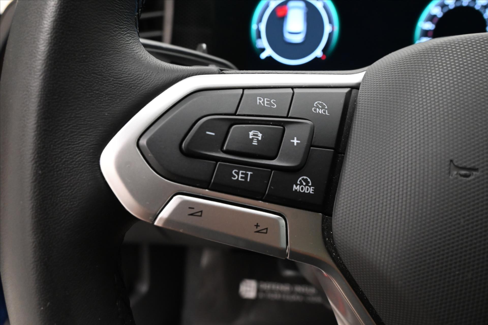 Hlavní fotografie vozu Volkswagen Passat 2,0 TDI 110kW DSG Business Záruka až 5 let (26)
