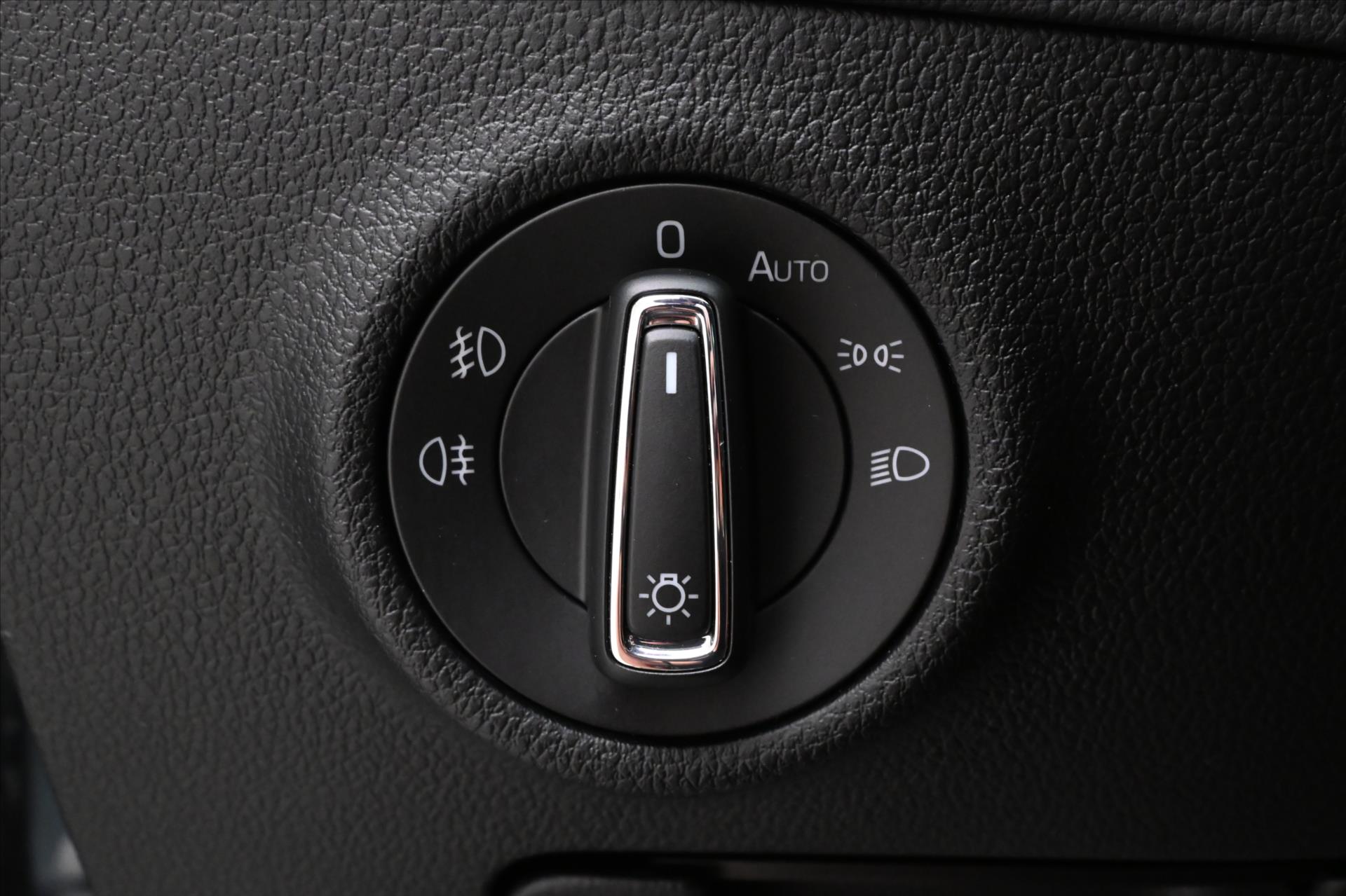 Hlavní fotografie vozu Škoda Superb 1,5 TSI 110 kW Ambition Záruka až 5 let (26)