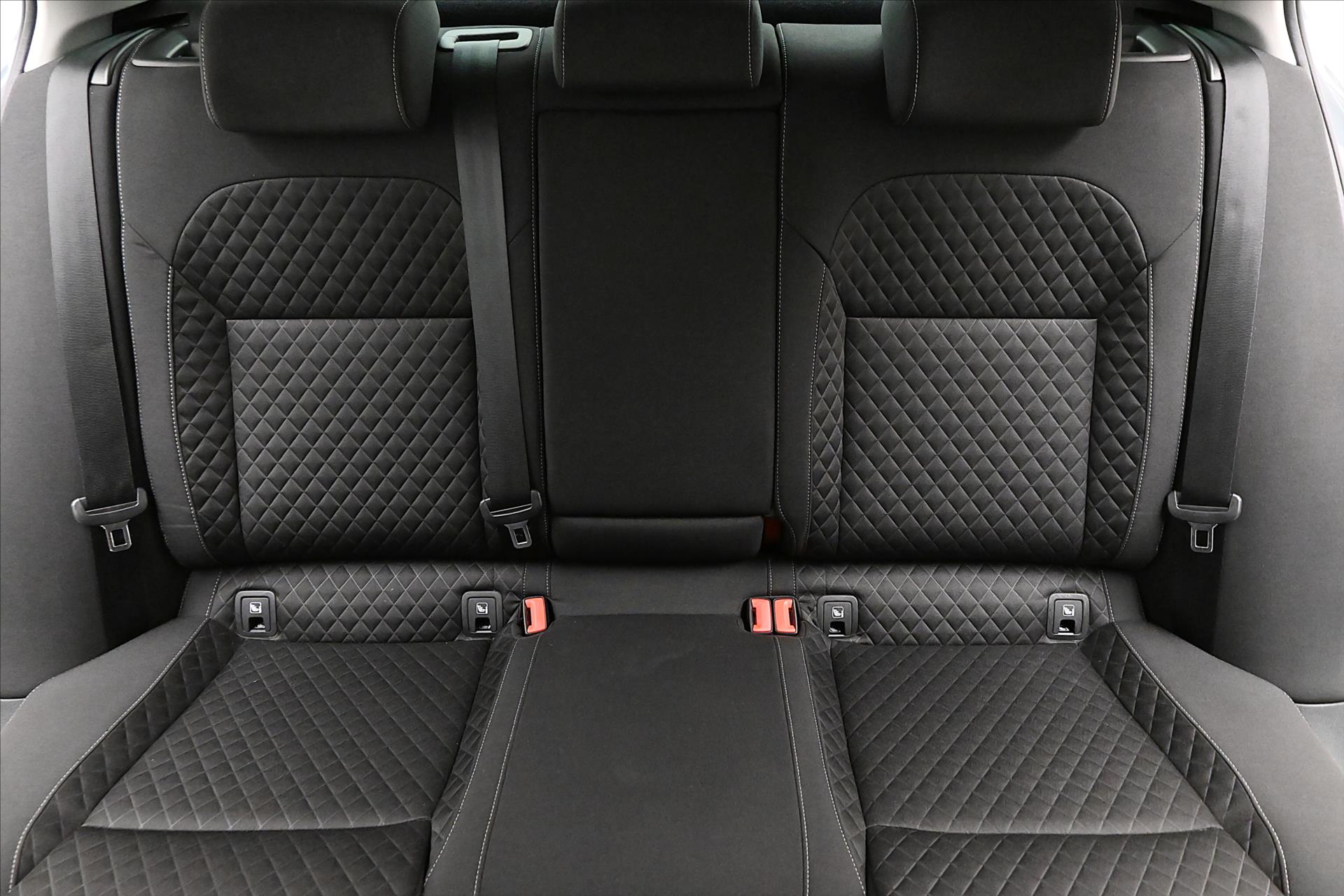 Hlavní fotografie vozu Škoda Superb 1,5 TSI 110 kW Ambition Záruka až 5 let (27)