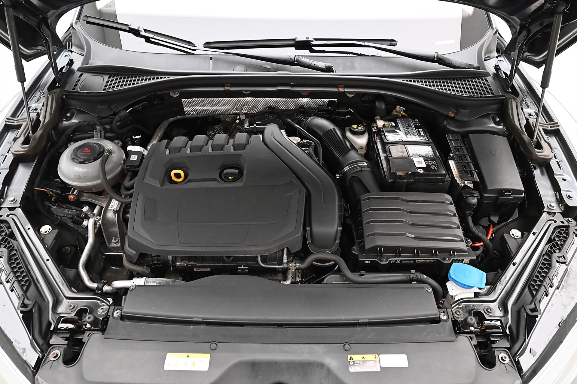 Hlavní fotografie vozu Škoda Superb 1,5 TSI 110 kW Ambition Záruka až 5 let (9)