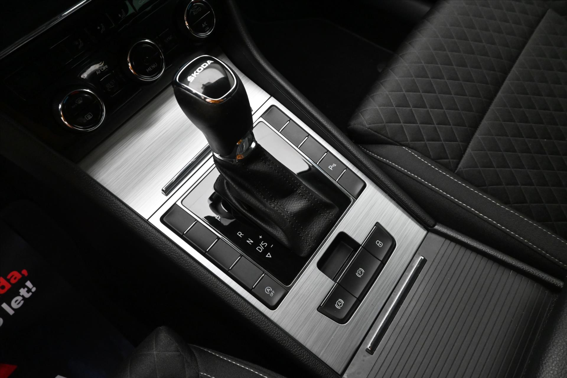 Hlavní fotografie vozu Škoda Superb 2,0 TDI 110kW DSG NAVIGACE Záruka až 5 let (22)