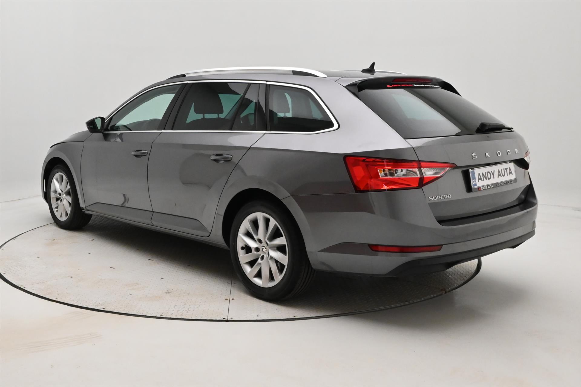 Hlavní fotografie vozu Škoda Superb 2,0 TDI 110kW DSG NAVIGACE Záruka až 5 let (7)