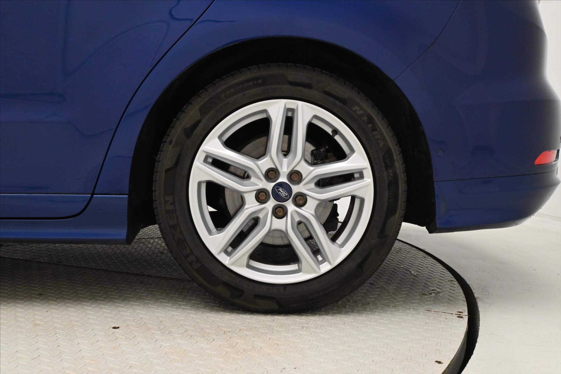 Hlavní fotografie vozu Ford S-MAX 2,0 TDCi 132 kW Záruka až 5 let (29)