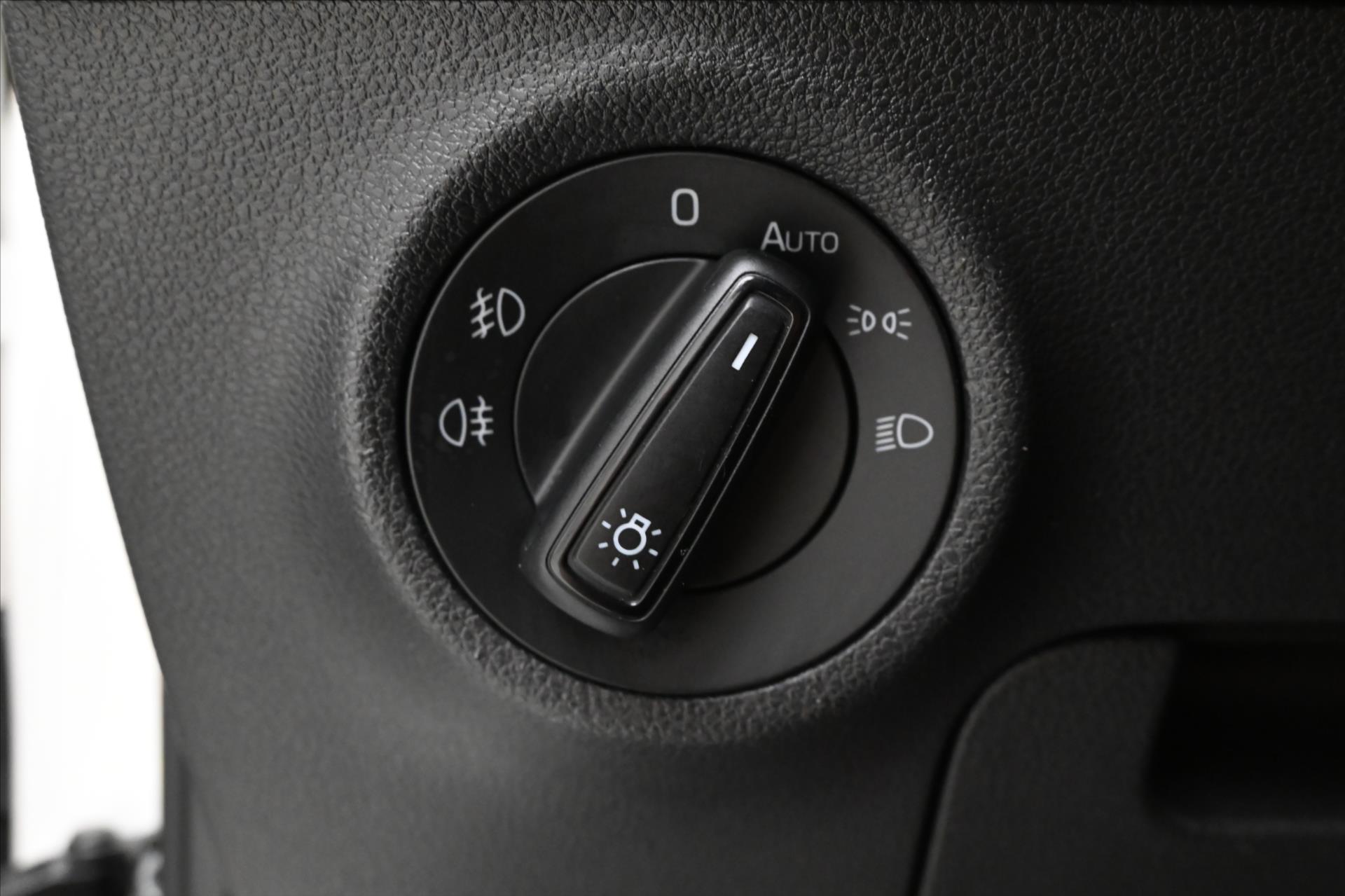 Hlavní fotografie vozu Škoda Karoq 1,5 TSI 110 kW Ambition Tažné Záruka až 5 let (26)