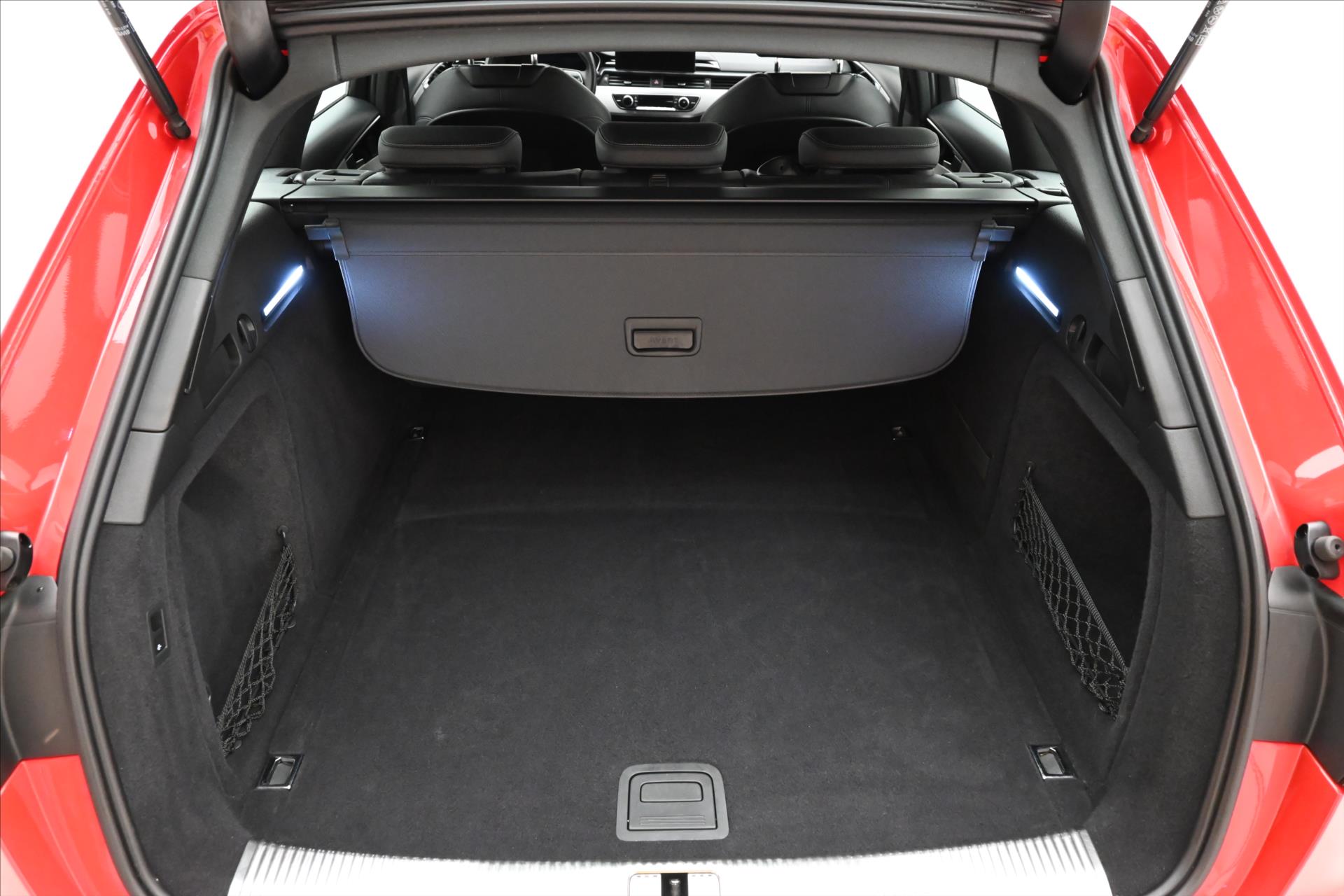 Hlavní fotografie vozu Audi A4 2,0 40TDI 150kW QUATTRO S-LINE Záruka až 5 let (10)