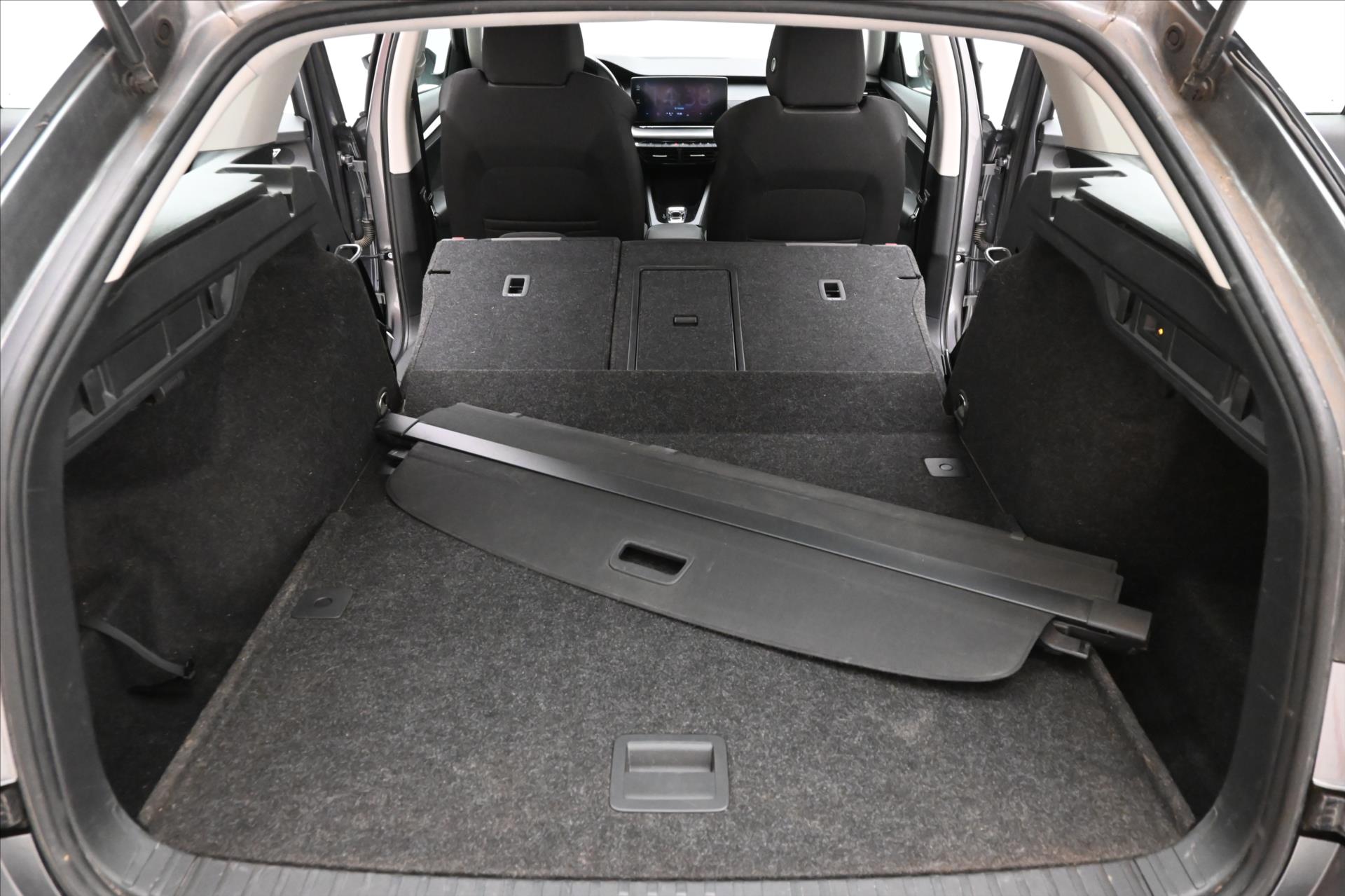 Hlavní fotografie vozu Škoda Octavia 2,0 TDI 110kW DSG Ambition Záruka až 5 let (10)