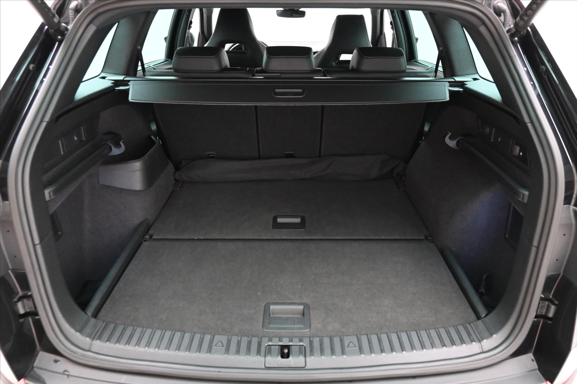 Hlavní fotografie vozu Škoda Kodiaq 2,0 TDI 147kW DSG 4x4 Sport LINE Záruka až 5 let (10)
