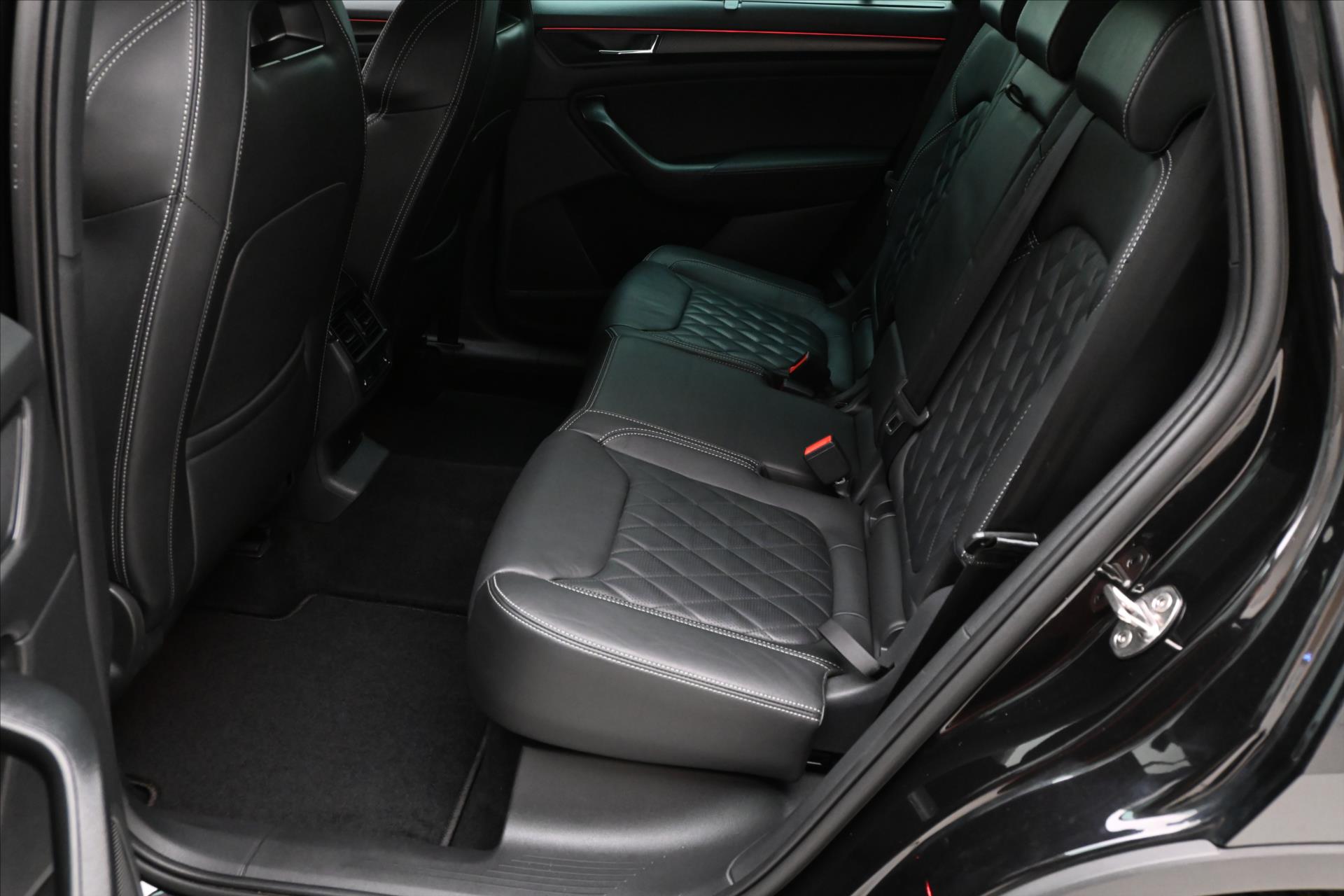 Hlavní fotografie vozu Škoda Kodiaq 2,0 TDI 147kW DSG 4x4 Sport LINE Záruka až 5 let (14)
