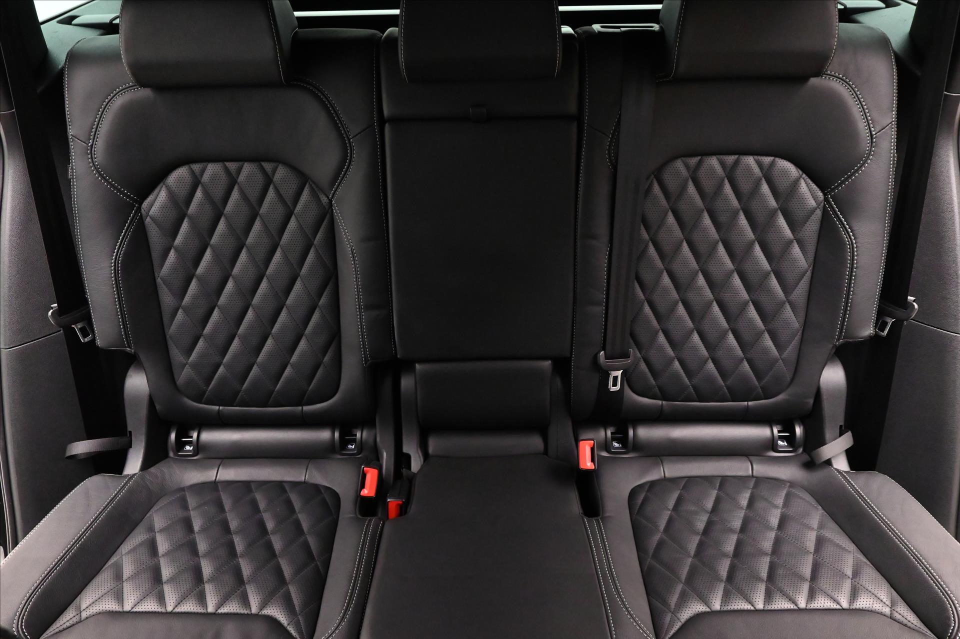Hlavní fotografie vozu Škoda Kodiaq 2,0 TDI 147kW DSG 4x4 Sport LINE Záruka až 5 let (29)