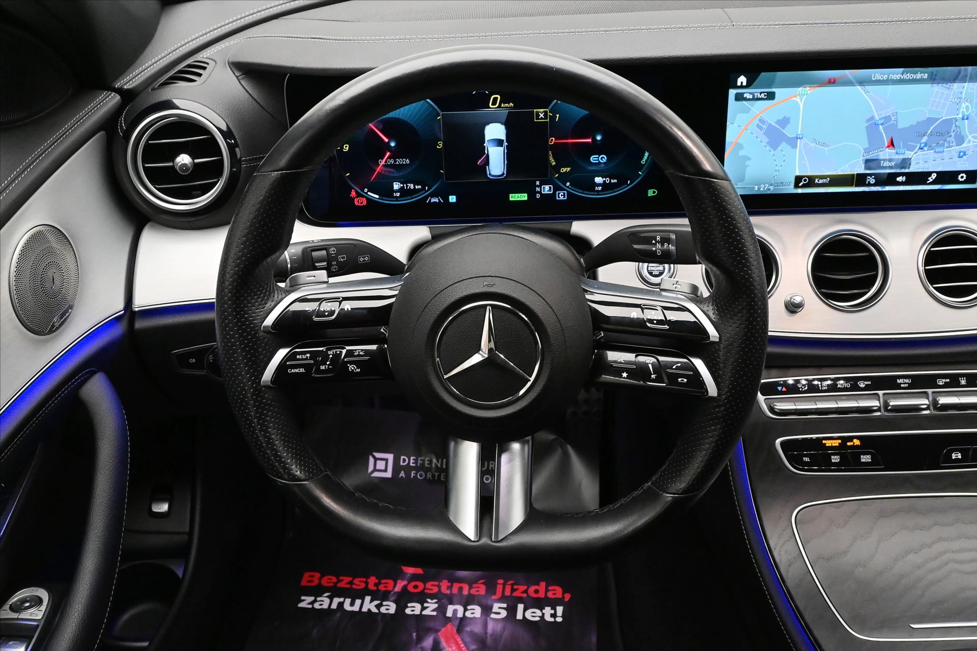Hlavní fotografie vozu Mercedes-Benz Třídy E 2,0 300de 225kW 4Matic SoH 97% Záruka až 5 let (19)