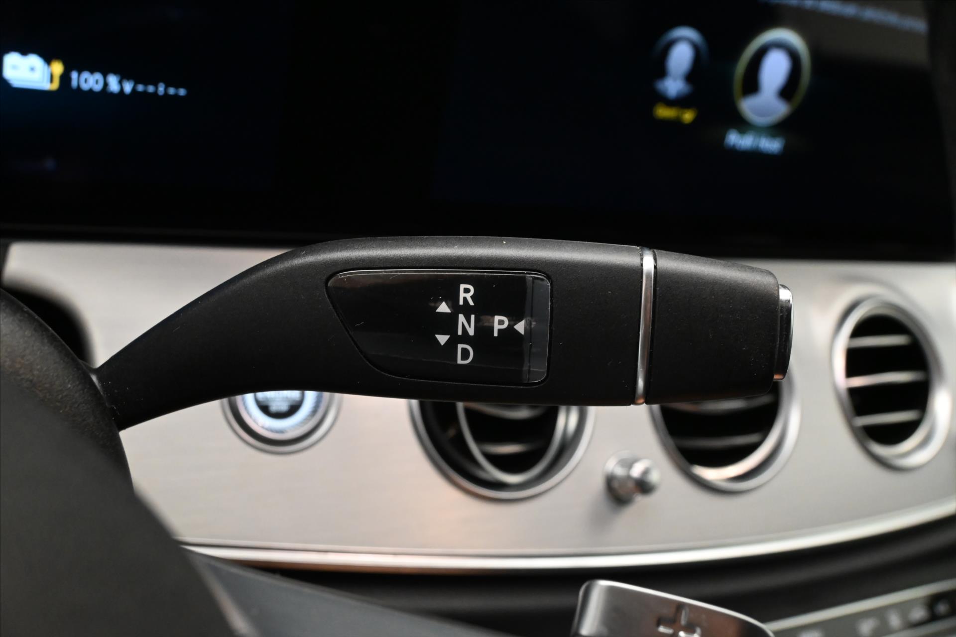 Hlavní fotografie vozu Mercedes-Benz Třídy E 2,0 300de 225kW 4Matic Záruka až 5 let (21)