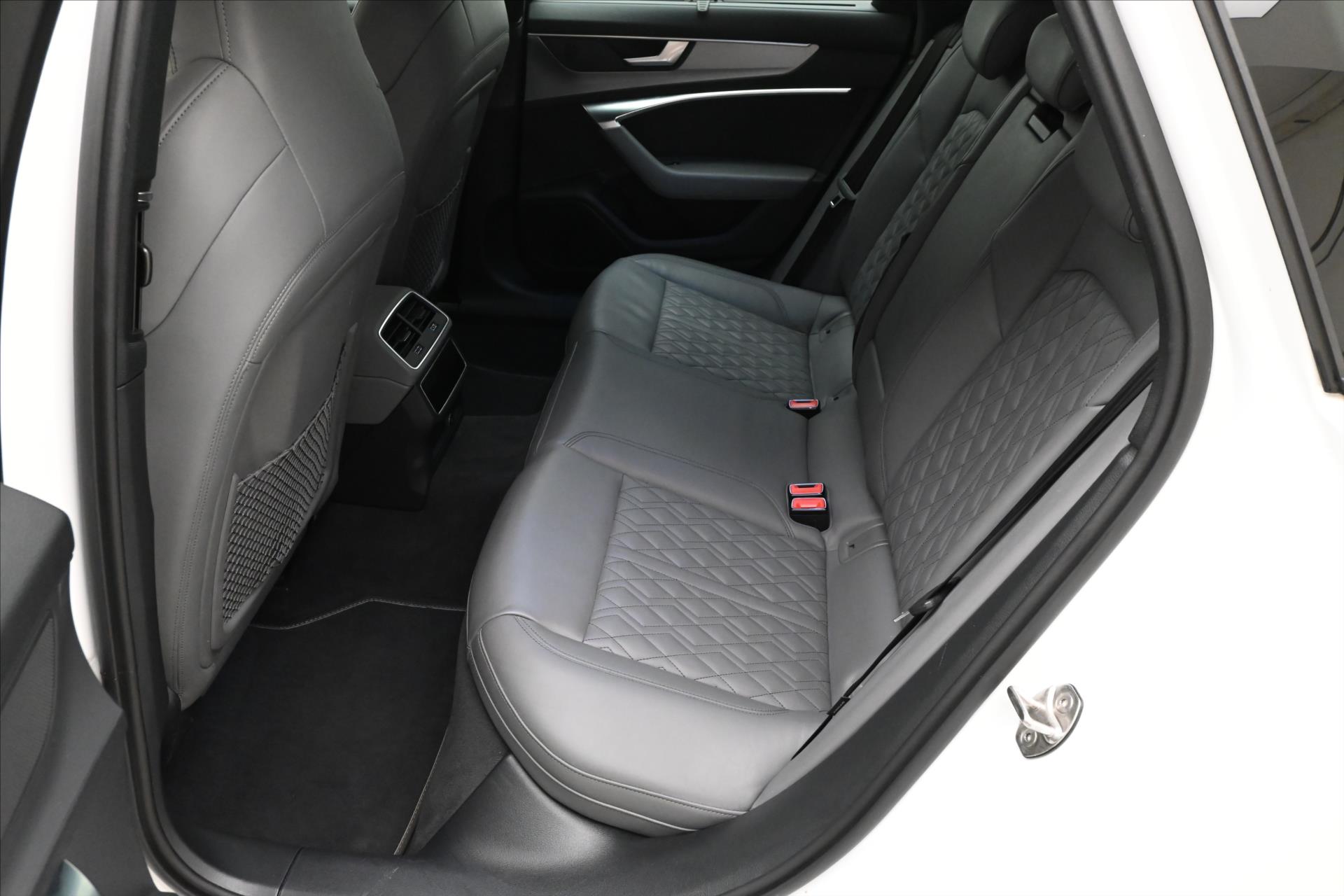 Hlavní fotografie vozu Audi A6 3,0 TDI 210 kW QUATTRO S-LINE Záruka až 5 let (14)
