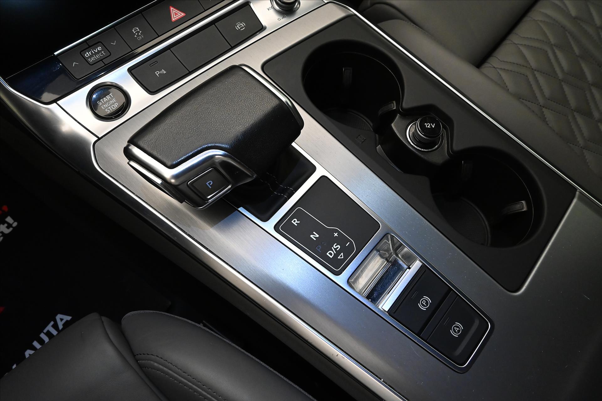 Hlavní fotografie vozu Audi A6 3,0 TDI 210 kW QUATTRO S-LINE Záruka až 5 let (22)