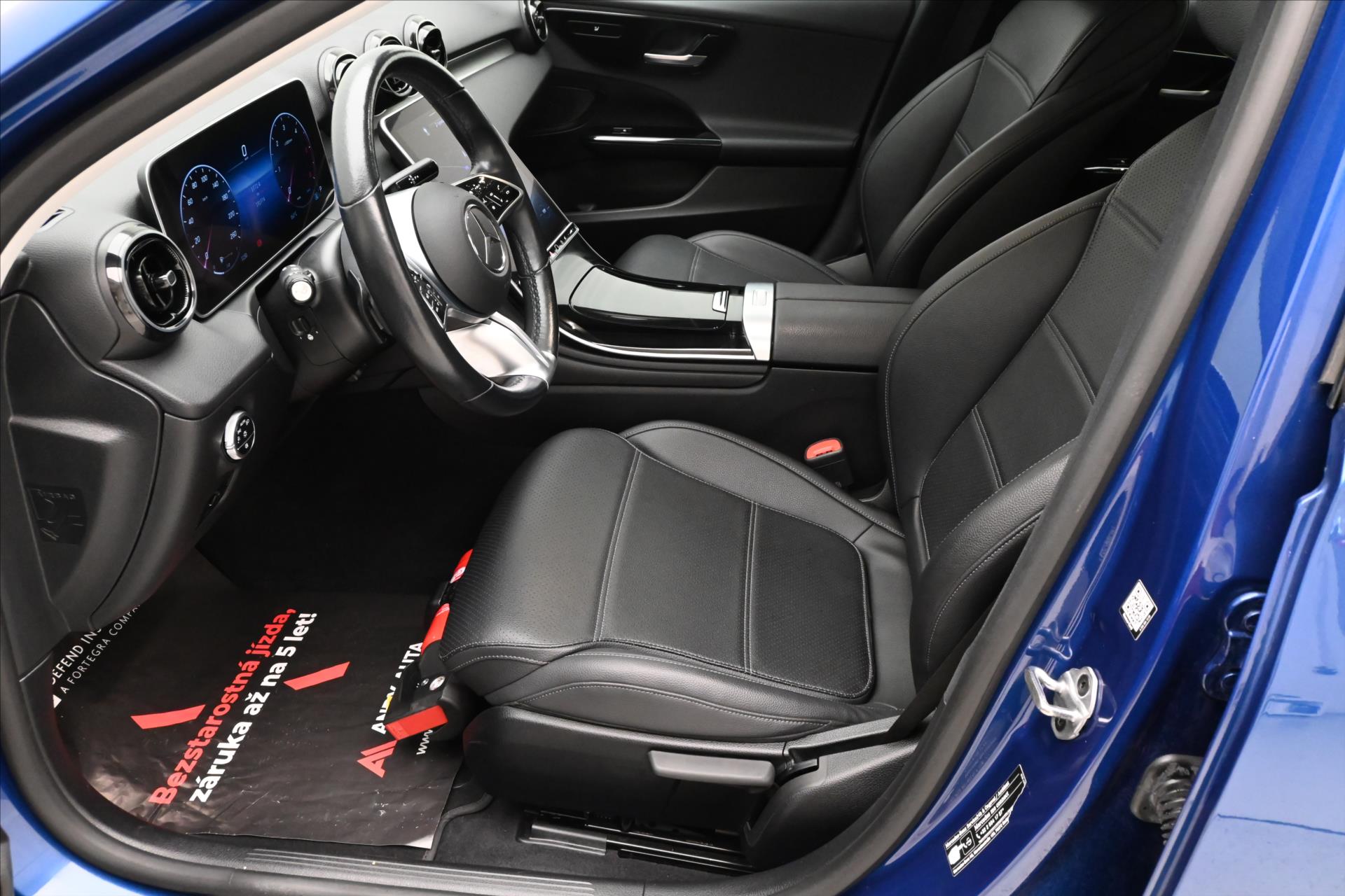 Hlavní fotografie vozu Mercedes-Benz Třídy C 2,0 220d 147kW 4MATIC AVANTGARDE Záruka až 5 let (13)